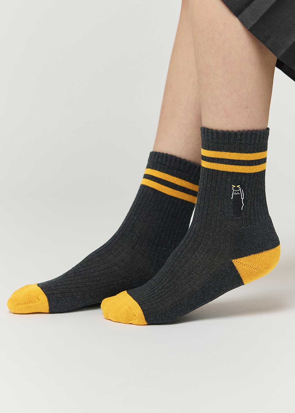 📦訂購 日本限定 graniph Beautiful Shadow 中筒襪