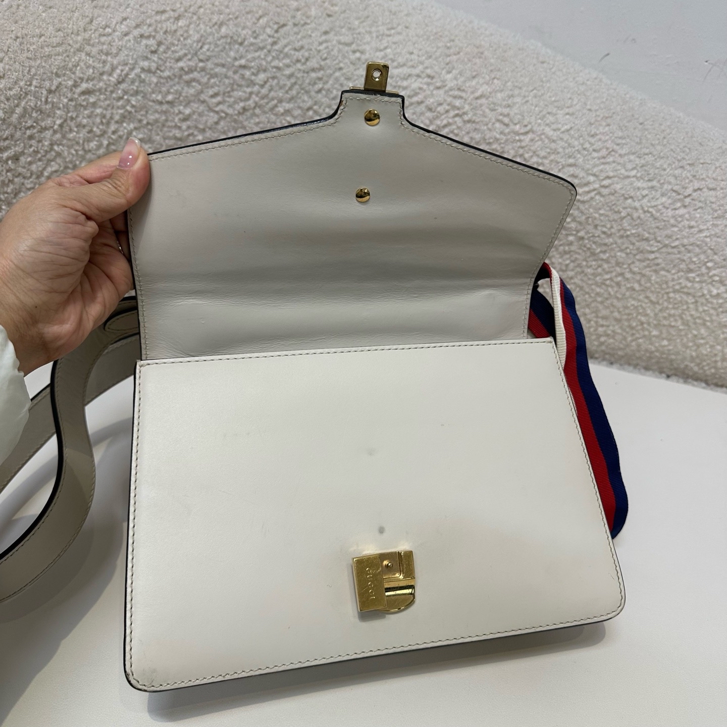 【預訂貨品】Gucci塞爾維亞白色斜孭包