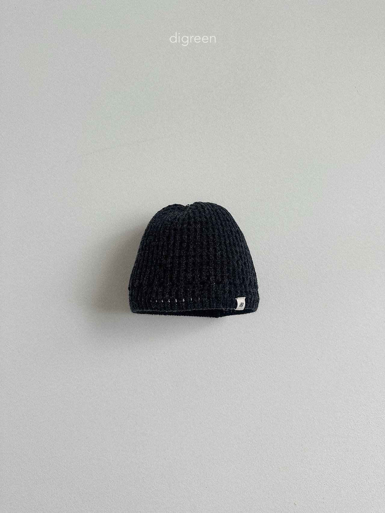 Digreen | eyelet beanie 