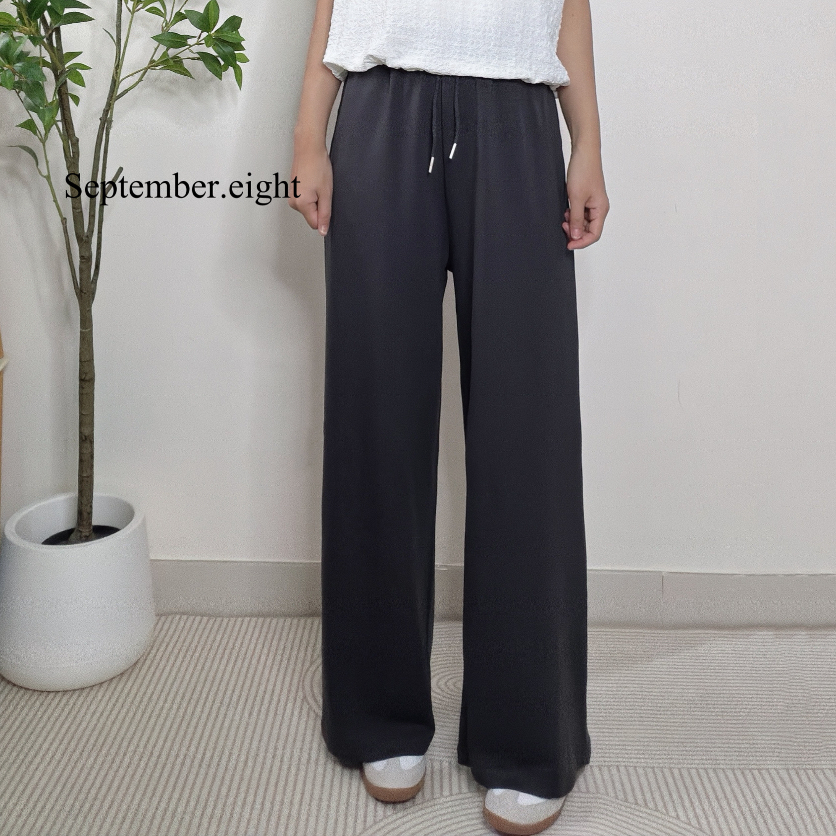 Made in Korea 🇰🇷牛奶棉闊褲