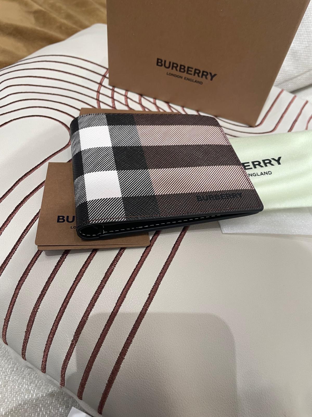 全新 Burberry Wallet 100%Authentic, 全新 ✅Dust bag ✅Box