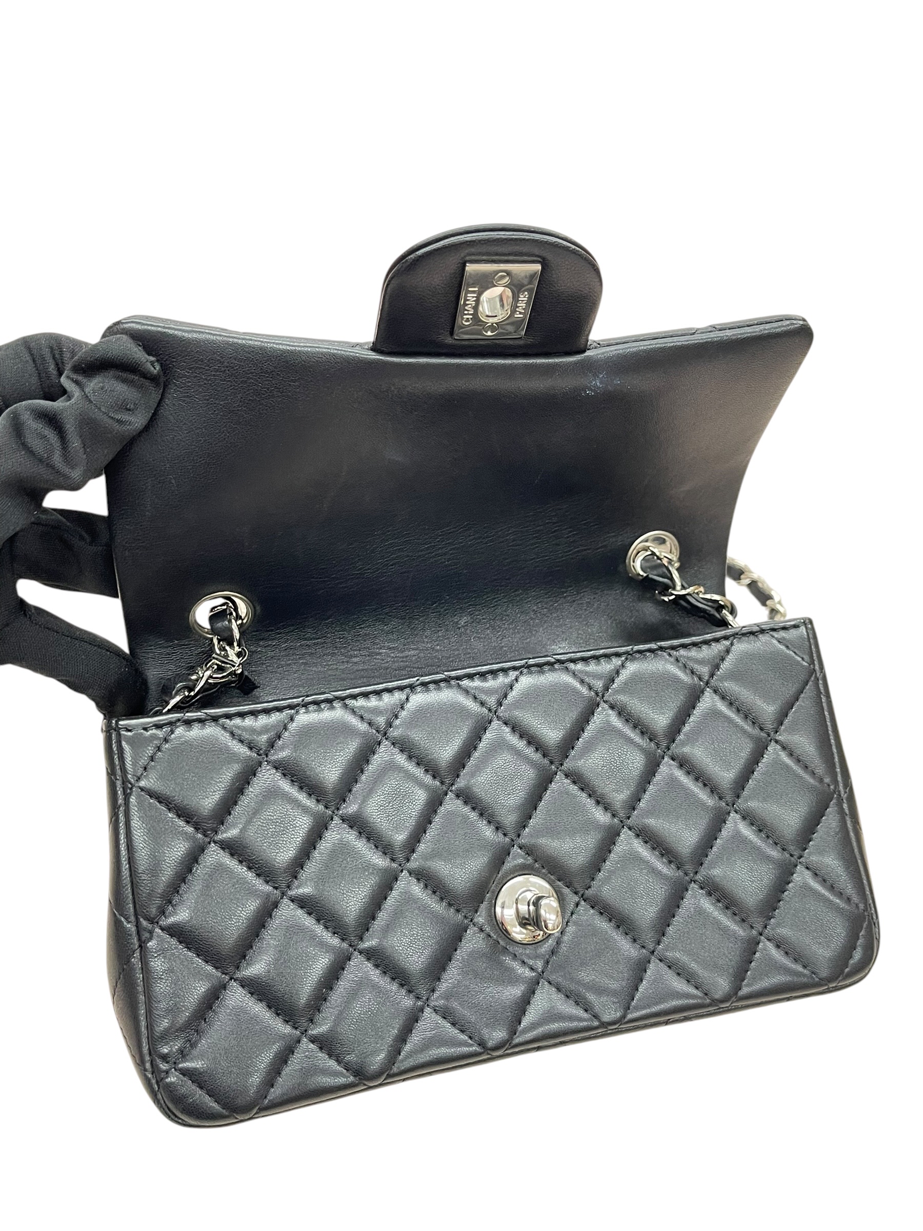 Pre-owned Chanel CF / Product Code: 071901