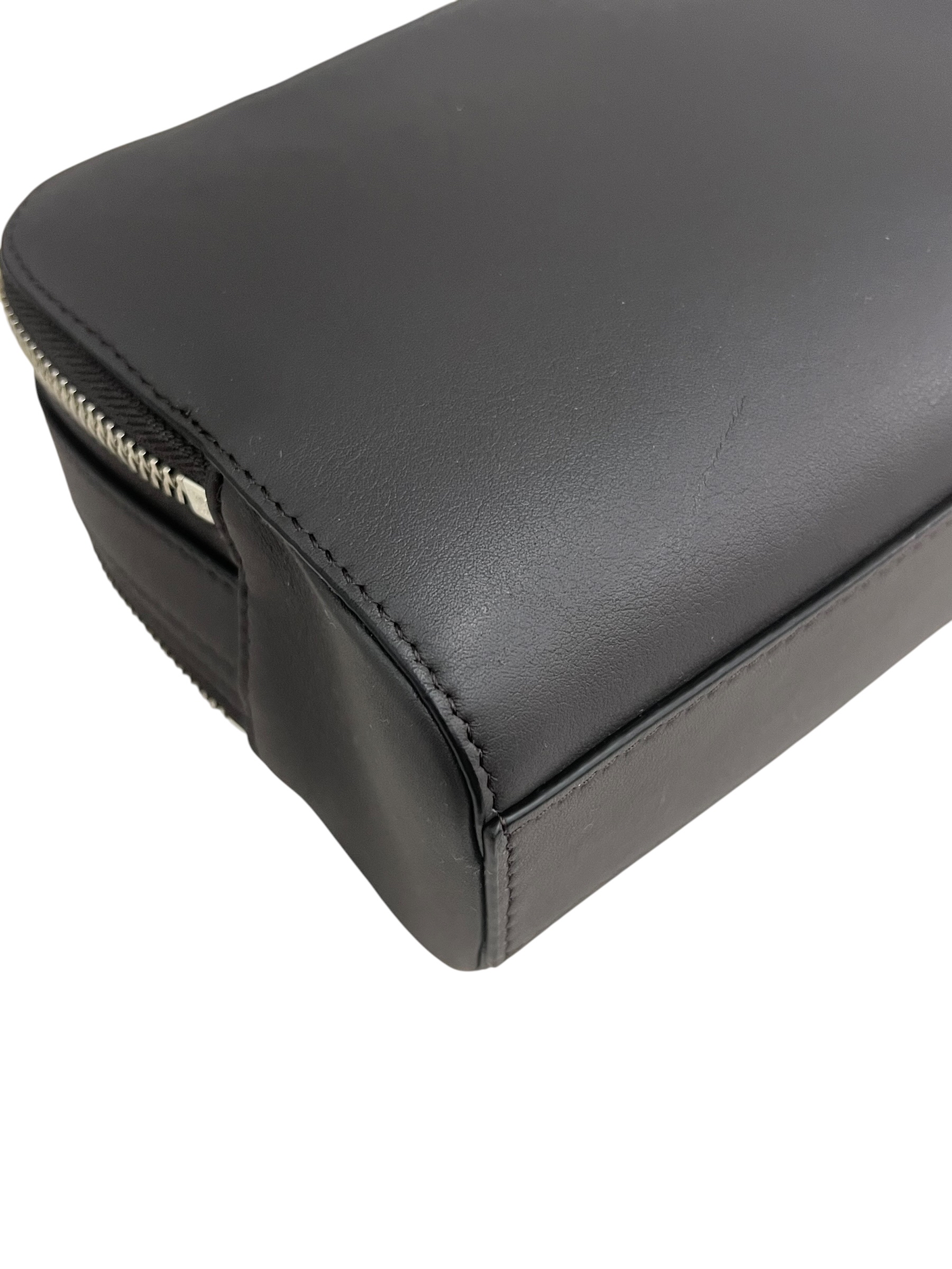 Pre-owned LOEWE Mini Camera Bag / Product Code: 072803