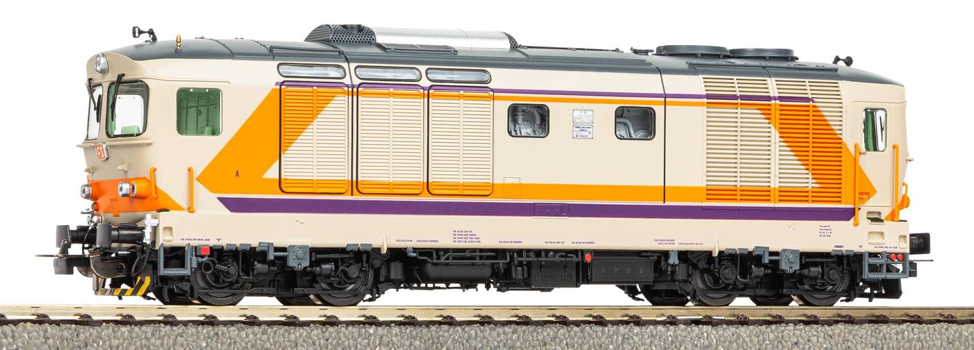Diesel locomotive D.445 FS Era Piko HO Expert DCC Sound Smoke version