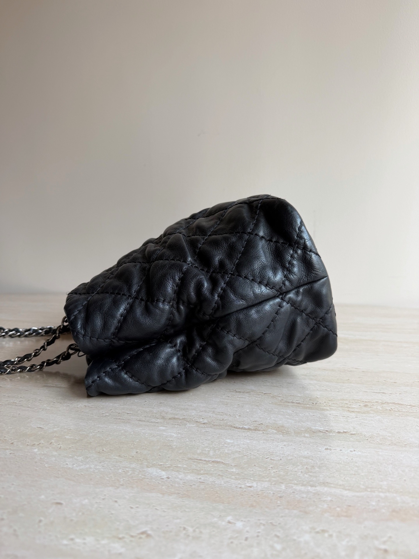 【預訂貨品】Chanel黑色牛皮泡芙tote bag