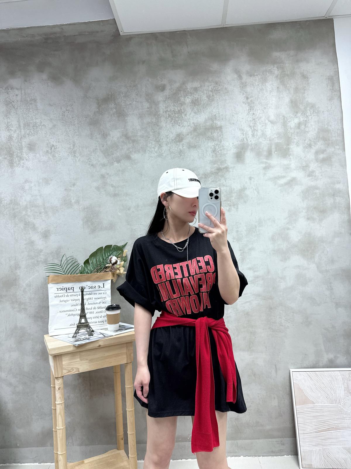 G04 擦色英文字Tee