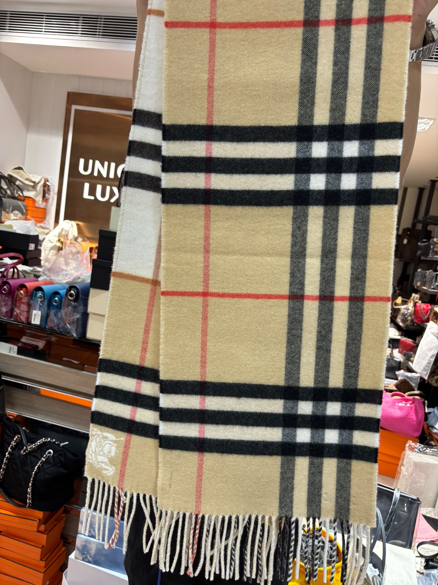 未使用品 BURBERRY 頸巾100% Cashmere Checked Scarf 100%羊絨經典格紋圍巾 100%Authentic, Unused未使用品