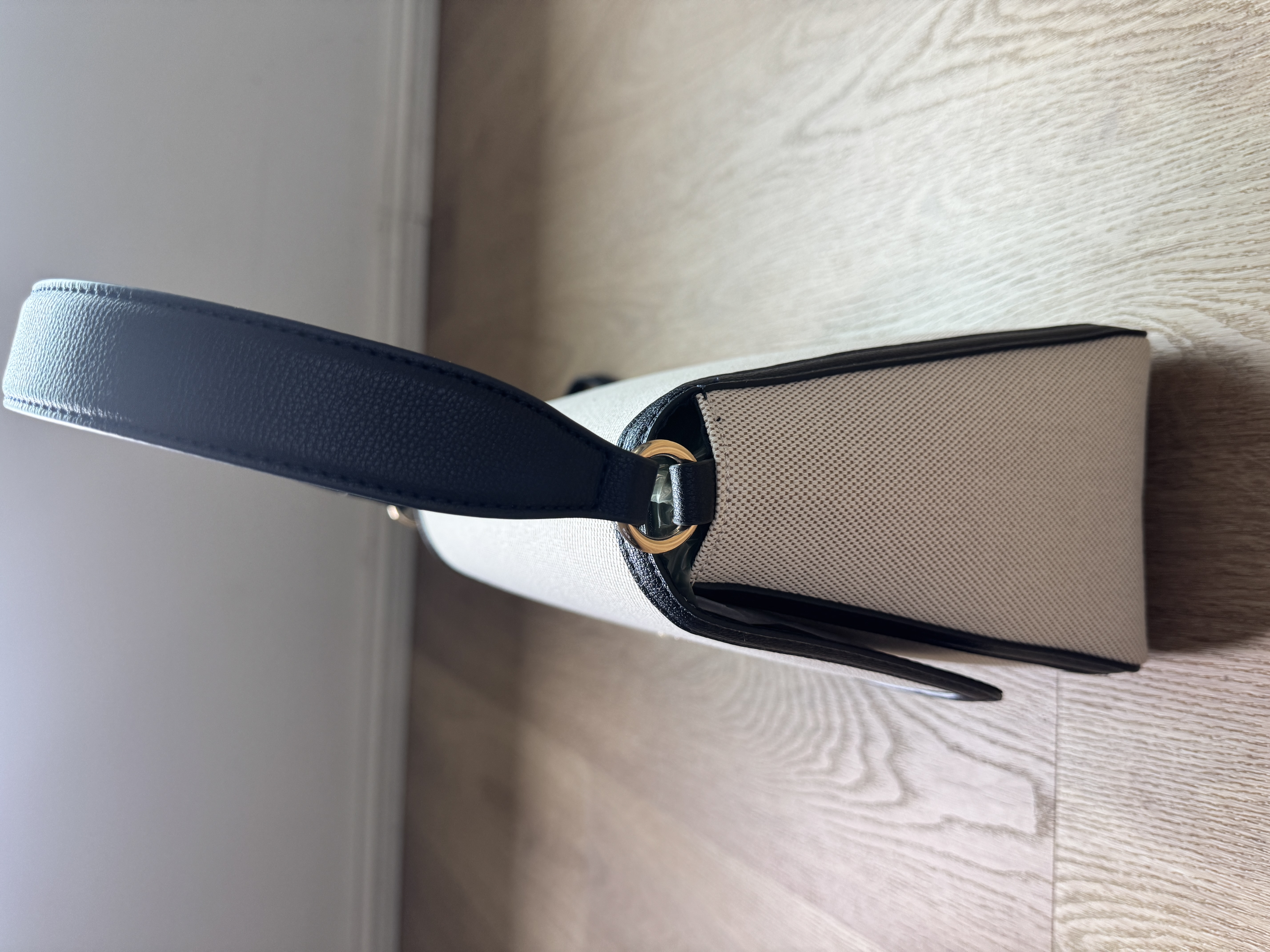 Tommy Hilfiger女裝手袋 (香港現貨)