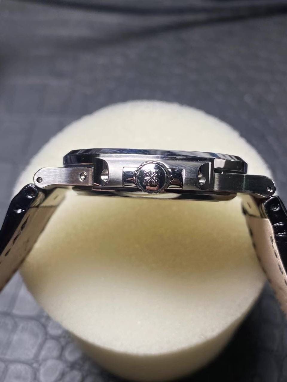 百达翡丽 Nautilus 复杂功能男士腕表