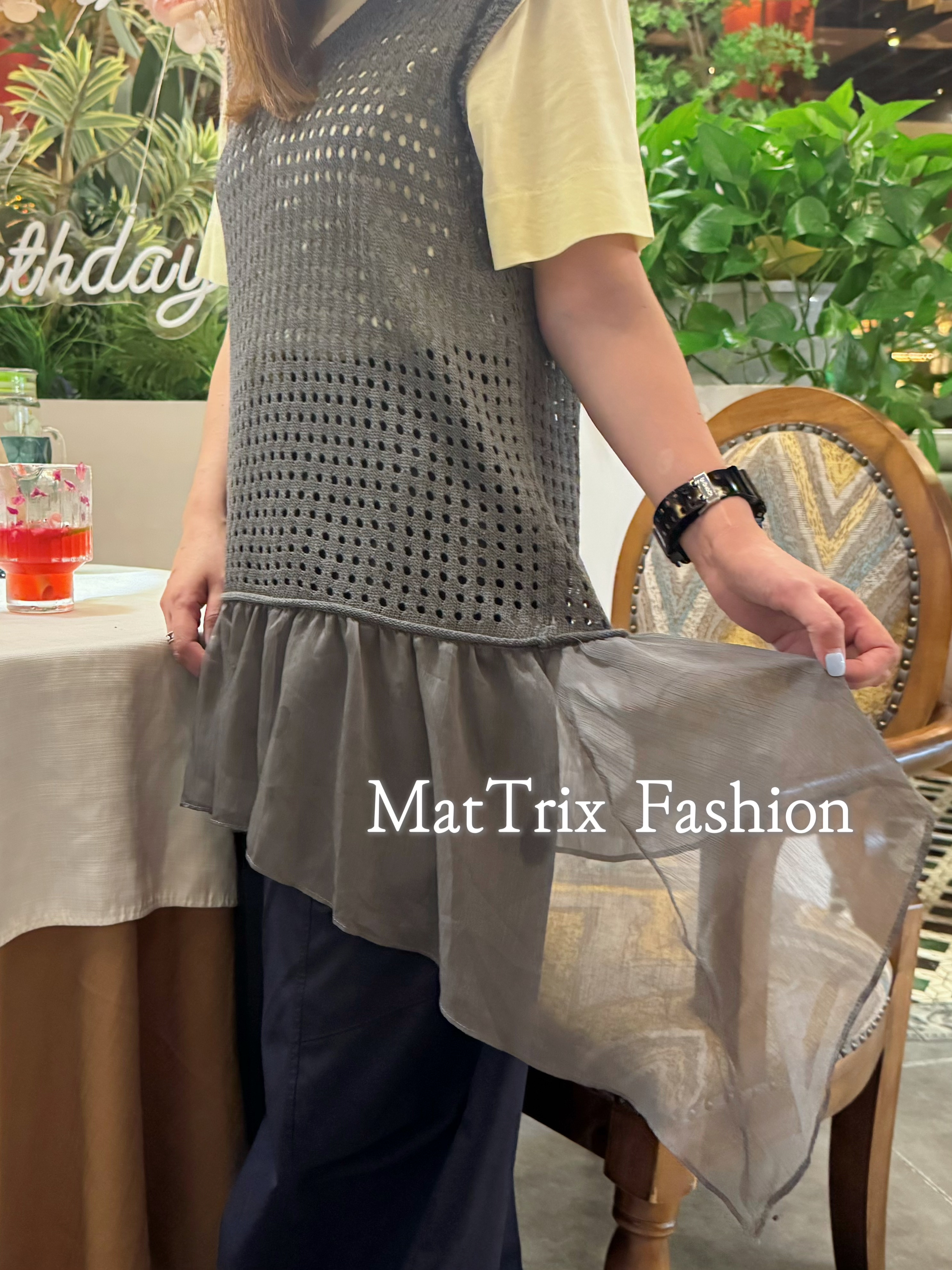 線織拼雪紡背心