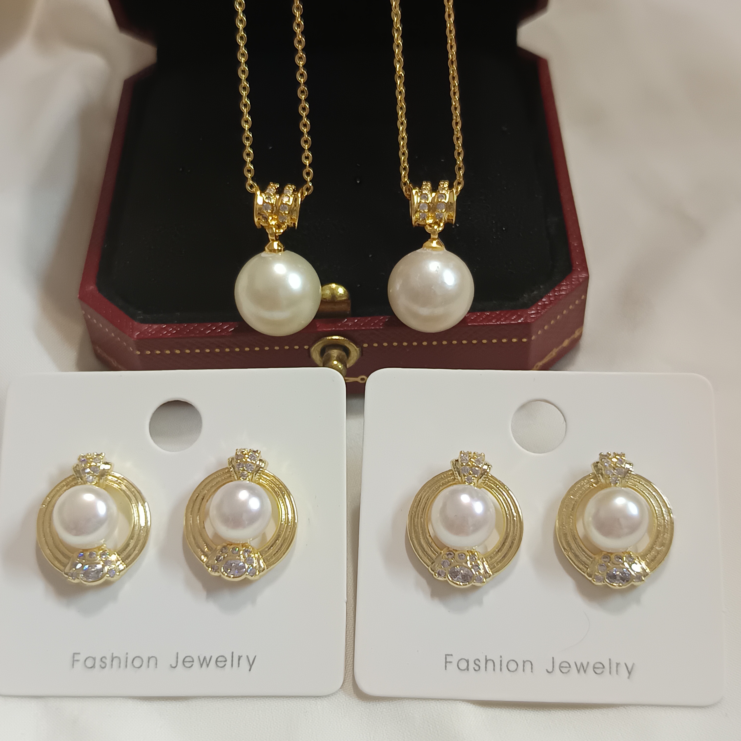 🎉年末虧本清倉‼️淡水珍珠吊墜耳釘2件套G