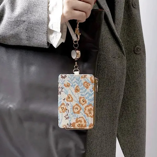 日本🗾品牌可伸縮L形拉鏈式證件套匙扣現貨💞