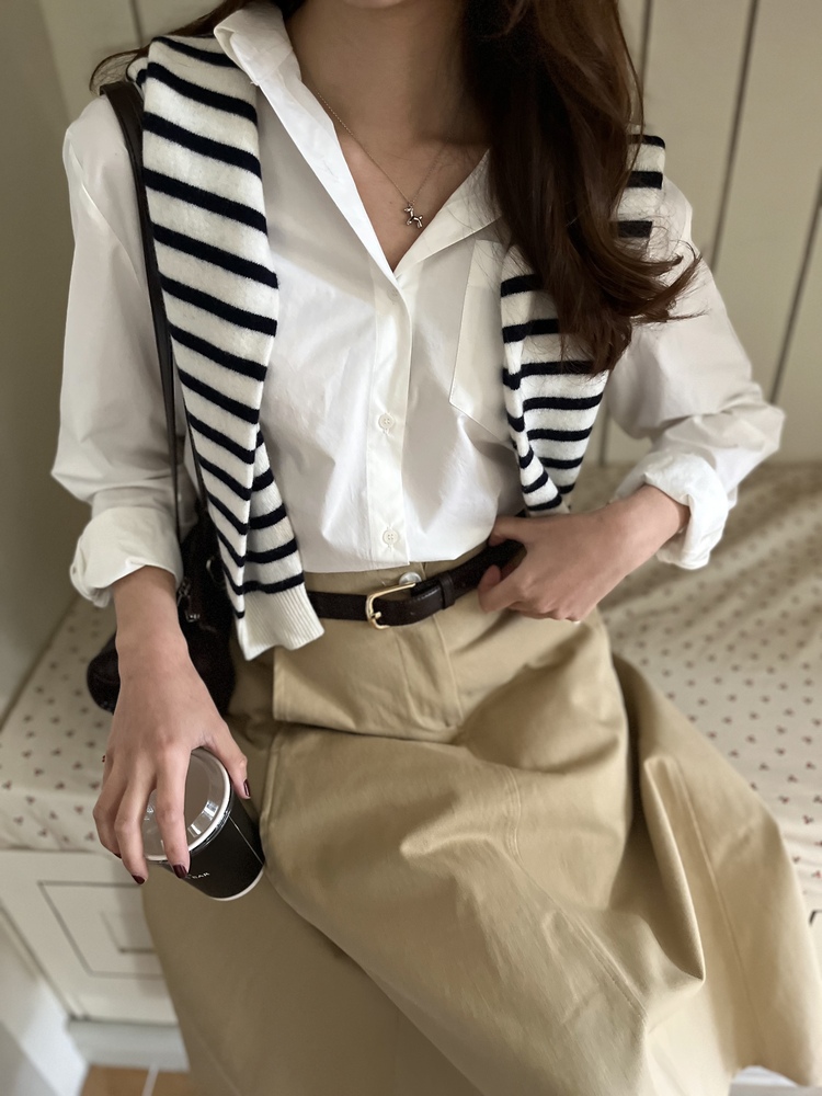 The Signature Flare Skirt (Beige)