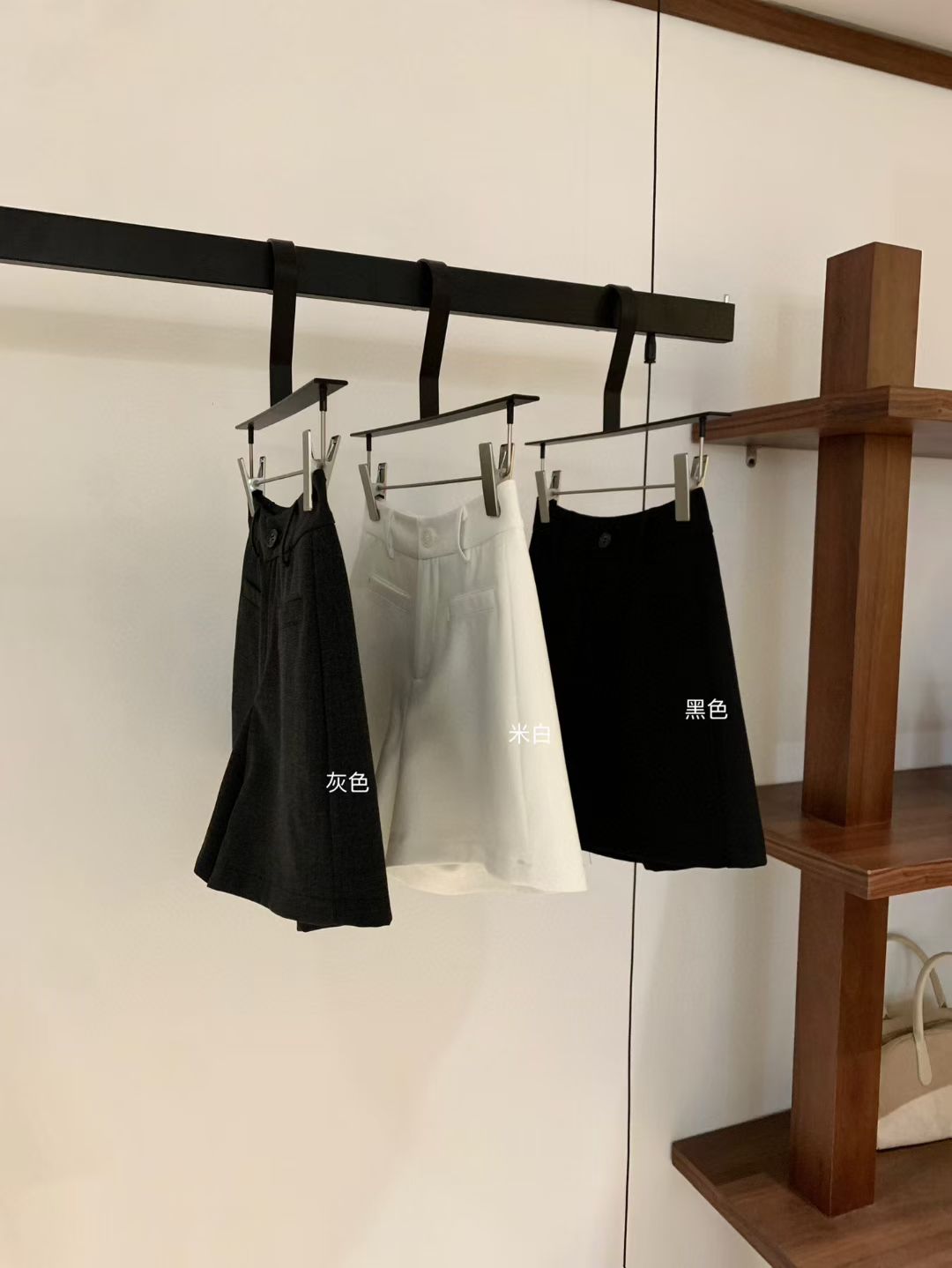 4282 短裤SHORT PANTS