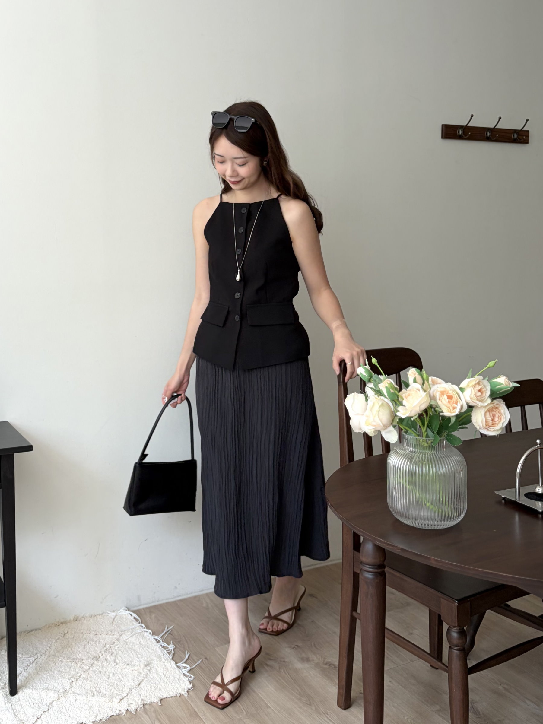 French Muse Vest Dress (Black)