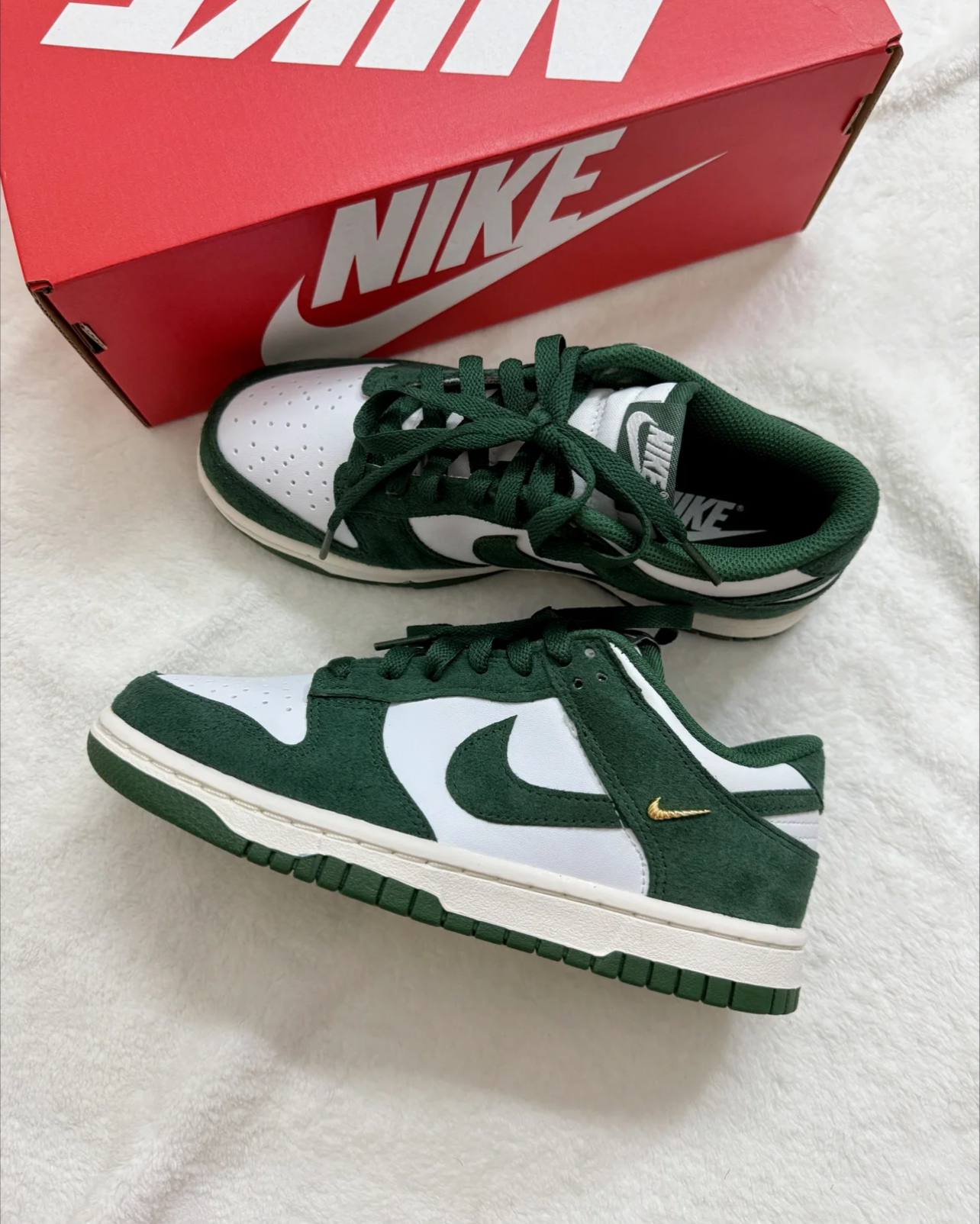 IB4417-100 Nike Dunk Low Gorge Green Gold Mini Swoosh IB4417-100