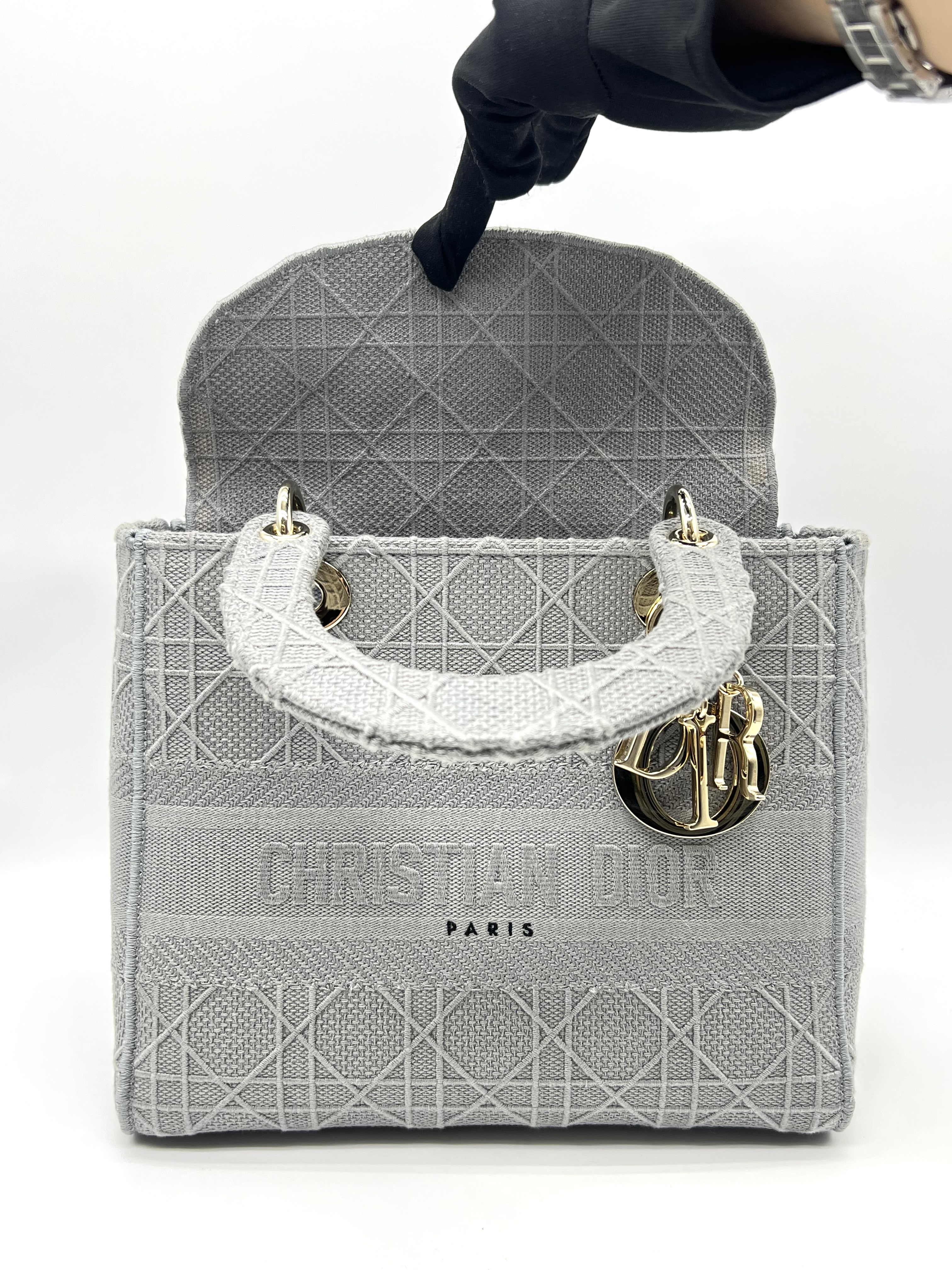 Pre-Owned DIOR Lady D-Lite Bag / Product Code: 26042804