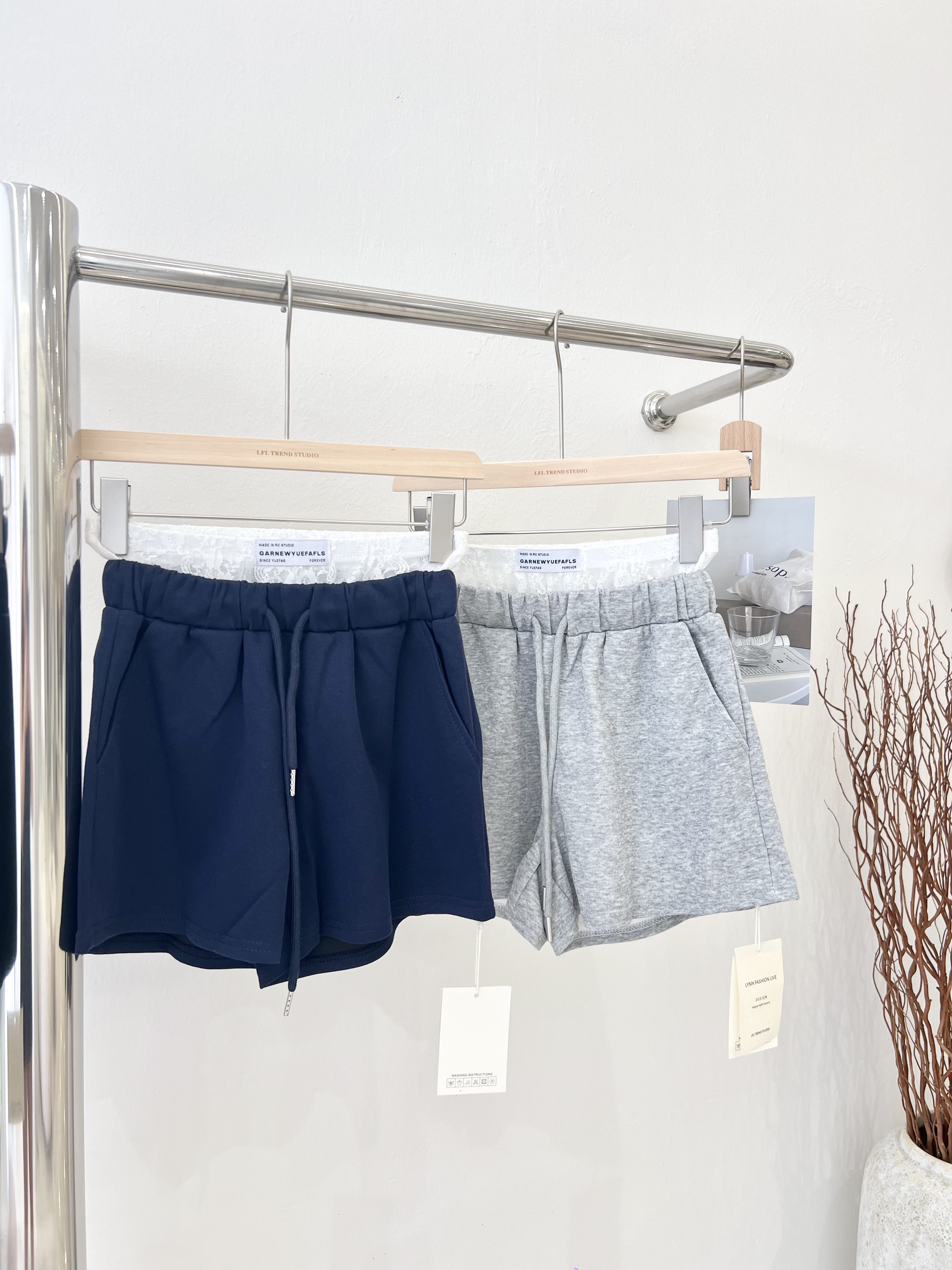 6918 韩版蕾丝拼接百搭短裤