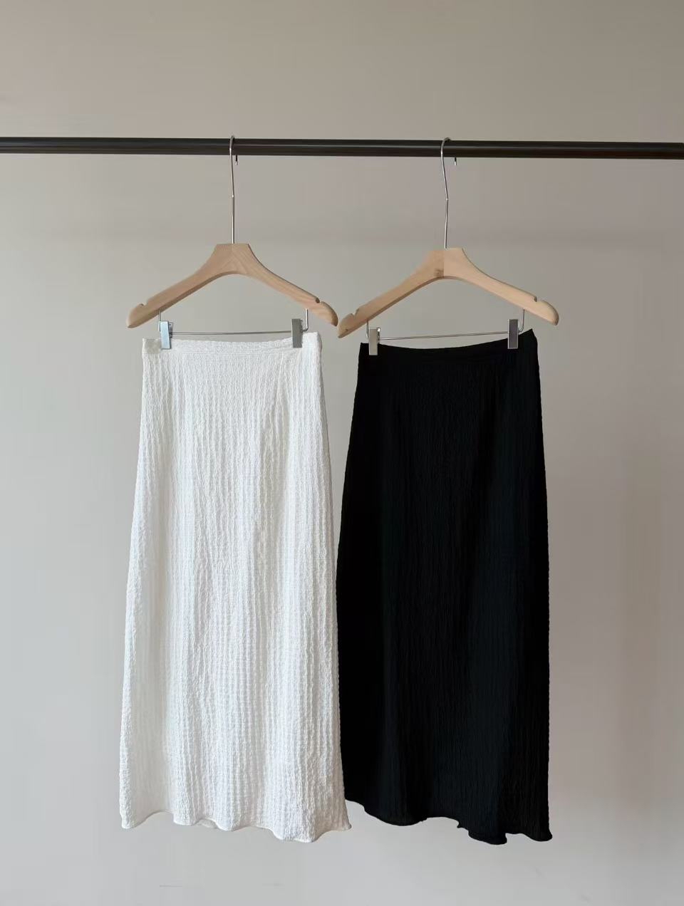 Textured basic skirt #sk42