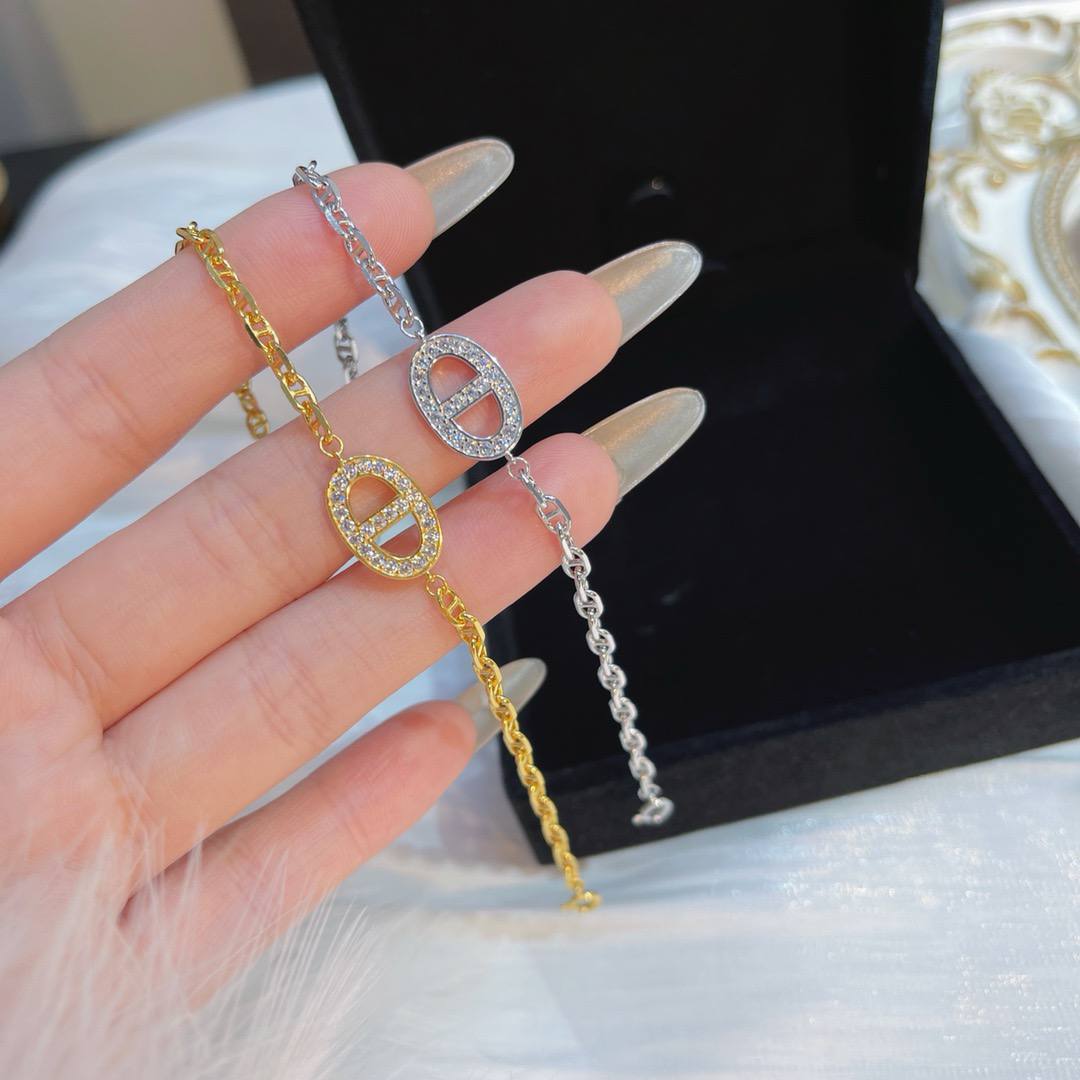 🆕轻奢字母椭圆手链 🇨🇳