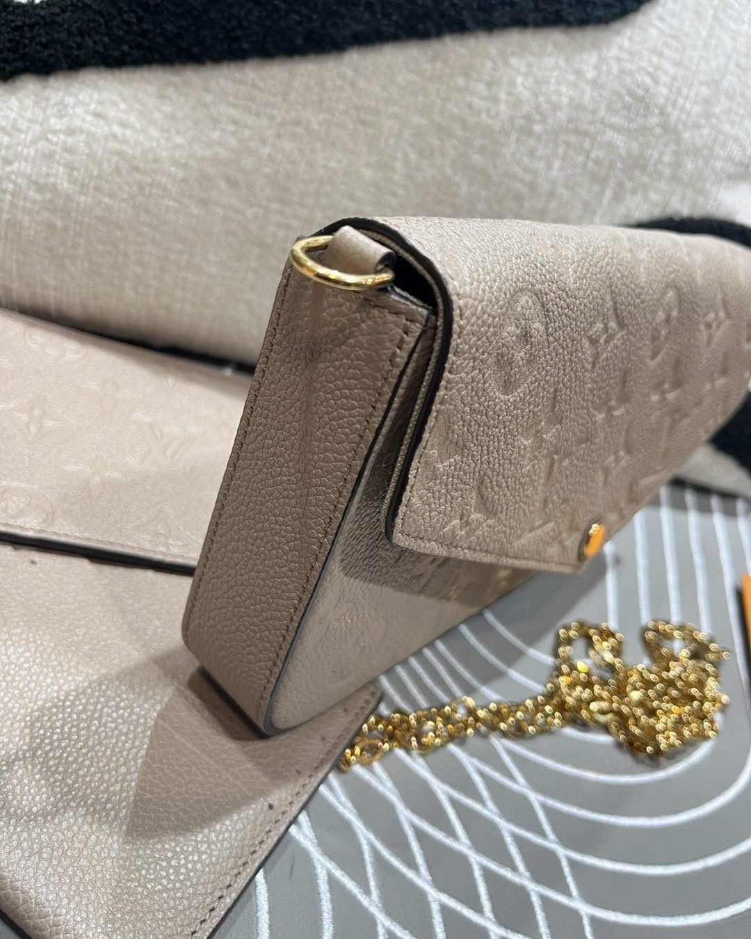 LV Felicie Pochette  三合一 M68697 米色牛皮壓紋斜背鏈條肩背包 100%Authentic,98%new ✅chain✅dust bag ✅box 