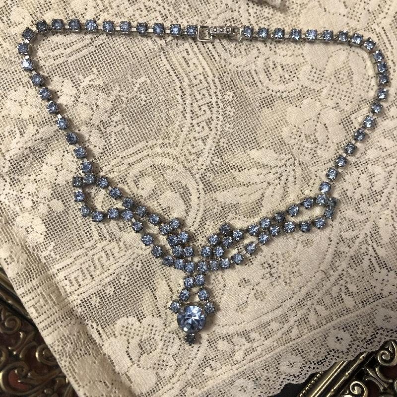 Vintage C.a. 1950s American Unsigned Blue Rhinestone Jewelry Set in Original Mirror Box(MT446)