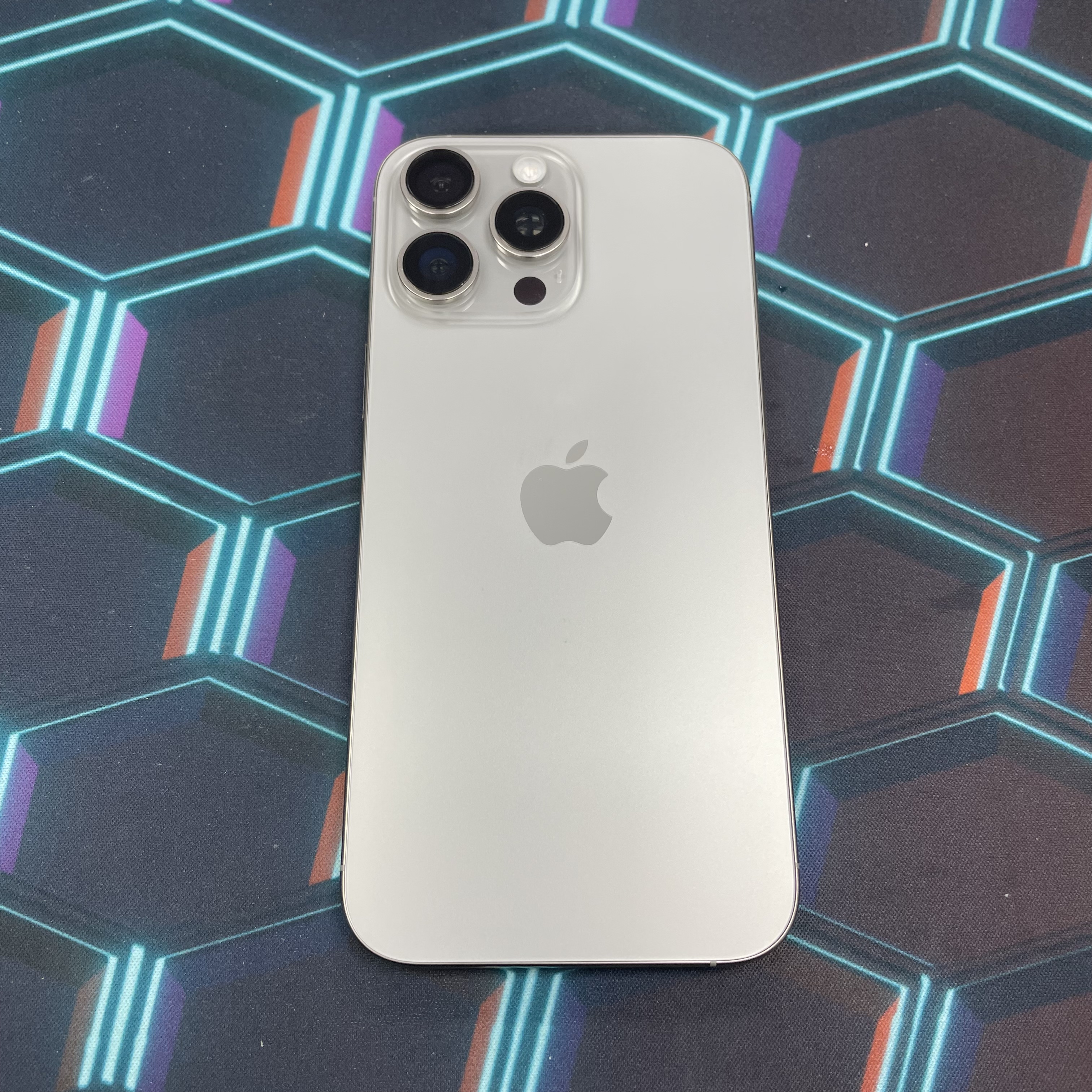 *6442 16 pro max 完美機 256GB 電89 原色 gray