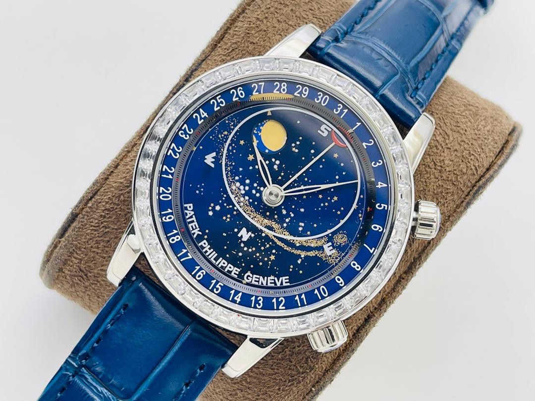 V4升级版 市场最高版本 功能跟正品一样 百达.翡丽星空升级终极版！升级细节： 1⃣️做到了跟正品满天星自动转的功能！ 2⃣️升级日历的排法和正品一样的顺序！ 3⃣️直径42毫米，厚度11毫米！ 4⃣️最大亮点：百达.翡丽星空里的月亮会根据天空上的月亮变化而变化！根据天空上的月圆月缺搬（初一月弯弯初十五月圆）到手表上了！