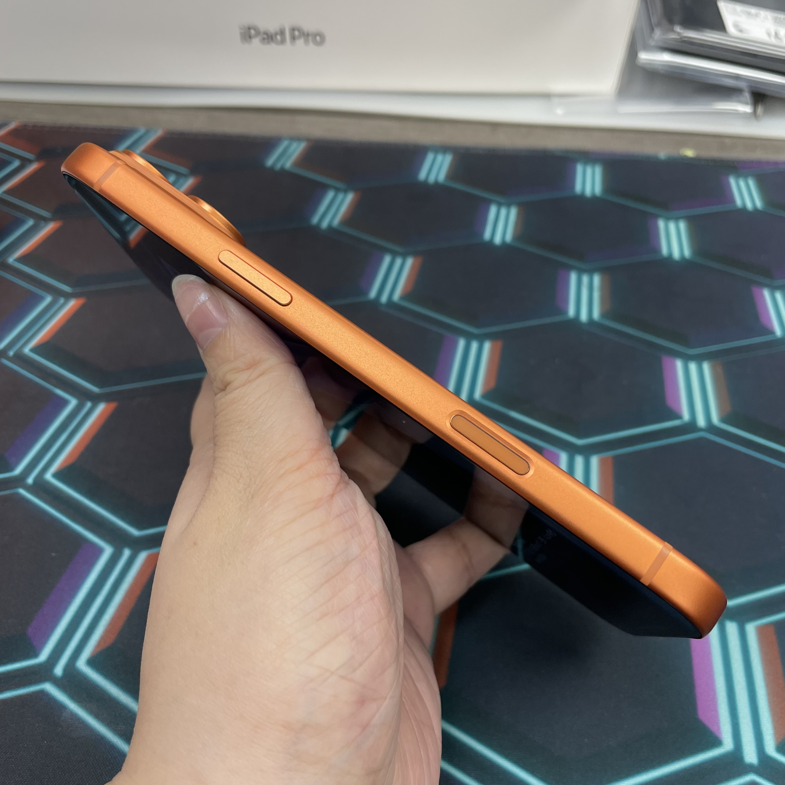 *7727 17 Pro max 完美機 1TB 電98 橙色 orange