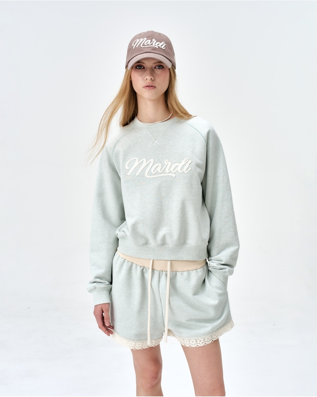 Mardi Mercredi Actif Vintage Logo Sweatshirt