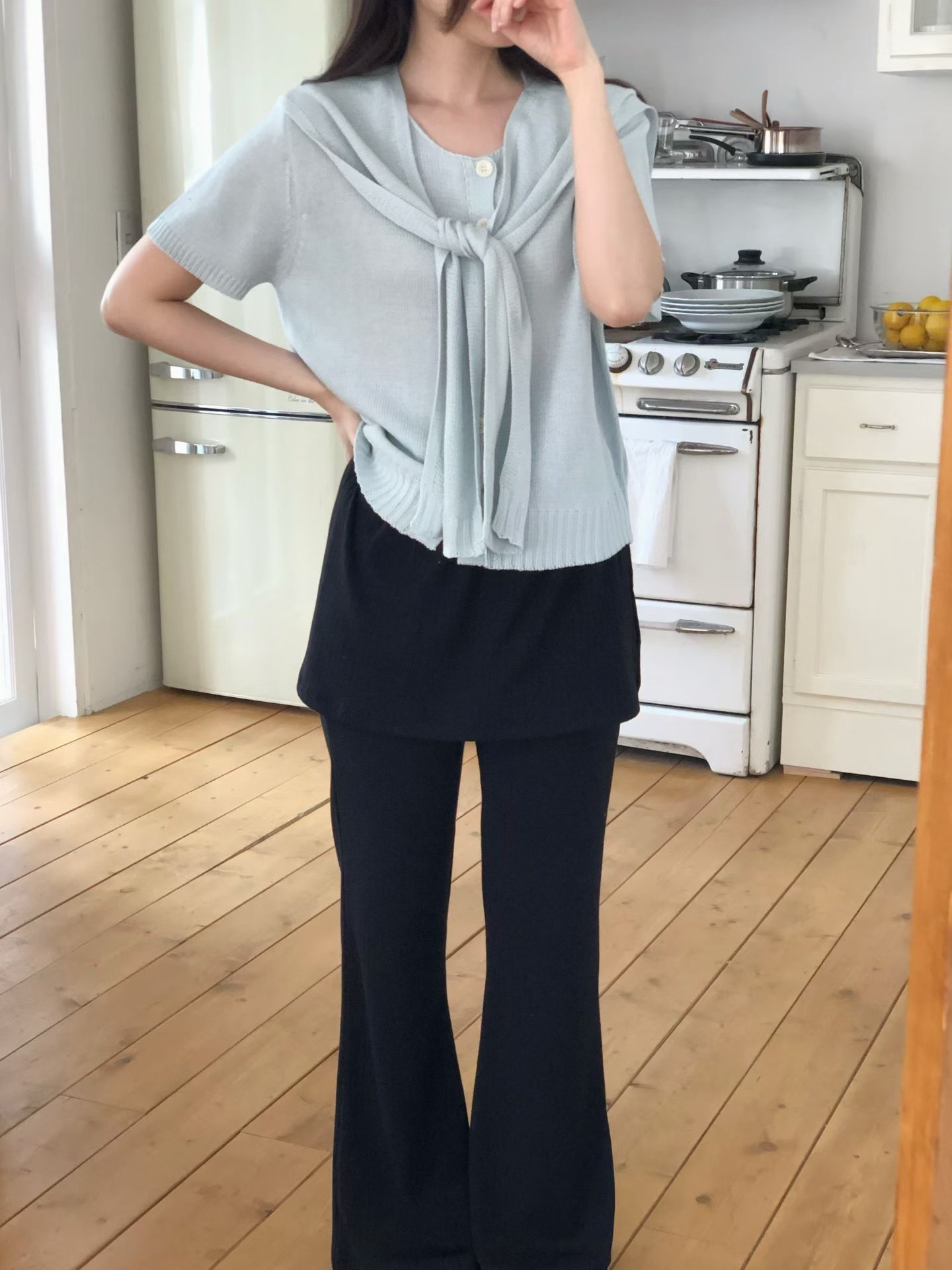 HA19 披肩綁帶開胸Top 