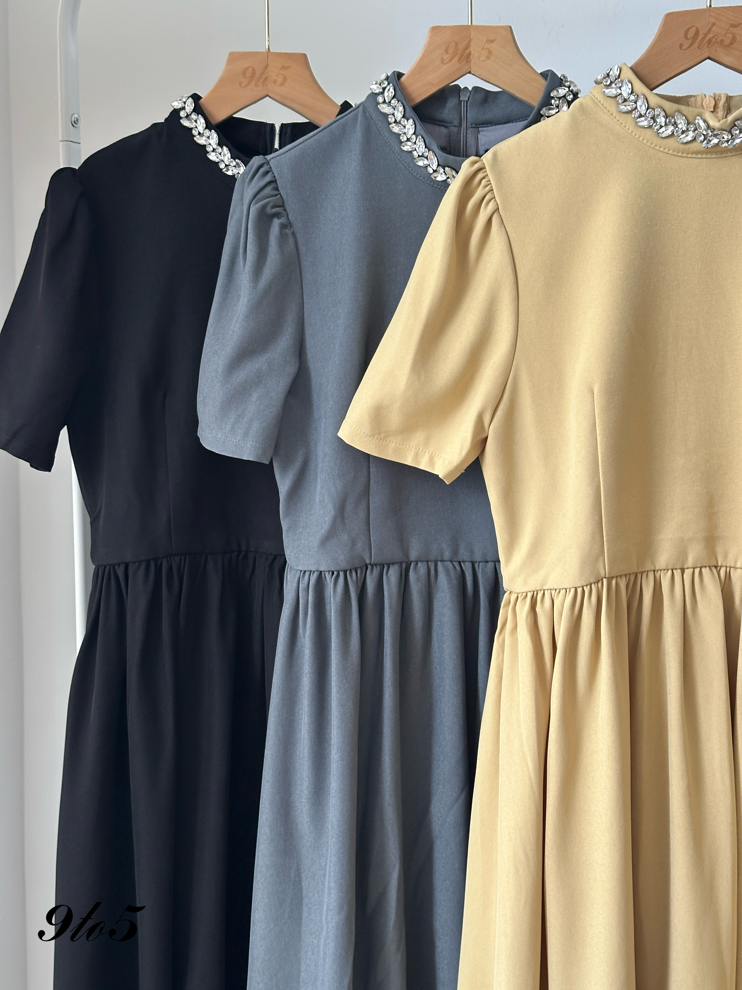 D2334 Puff Sleeve Pleated Dress - 4 Colors 
