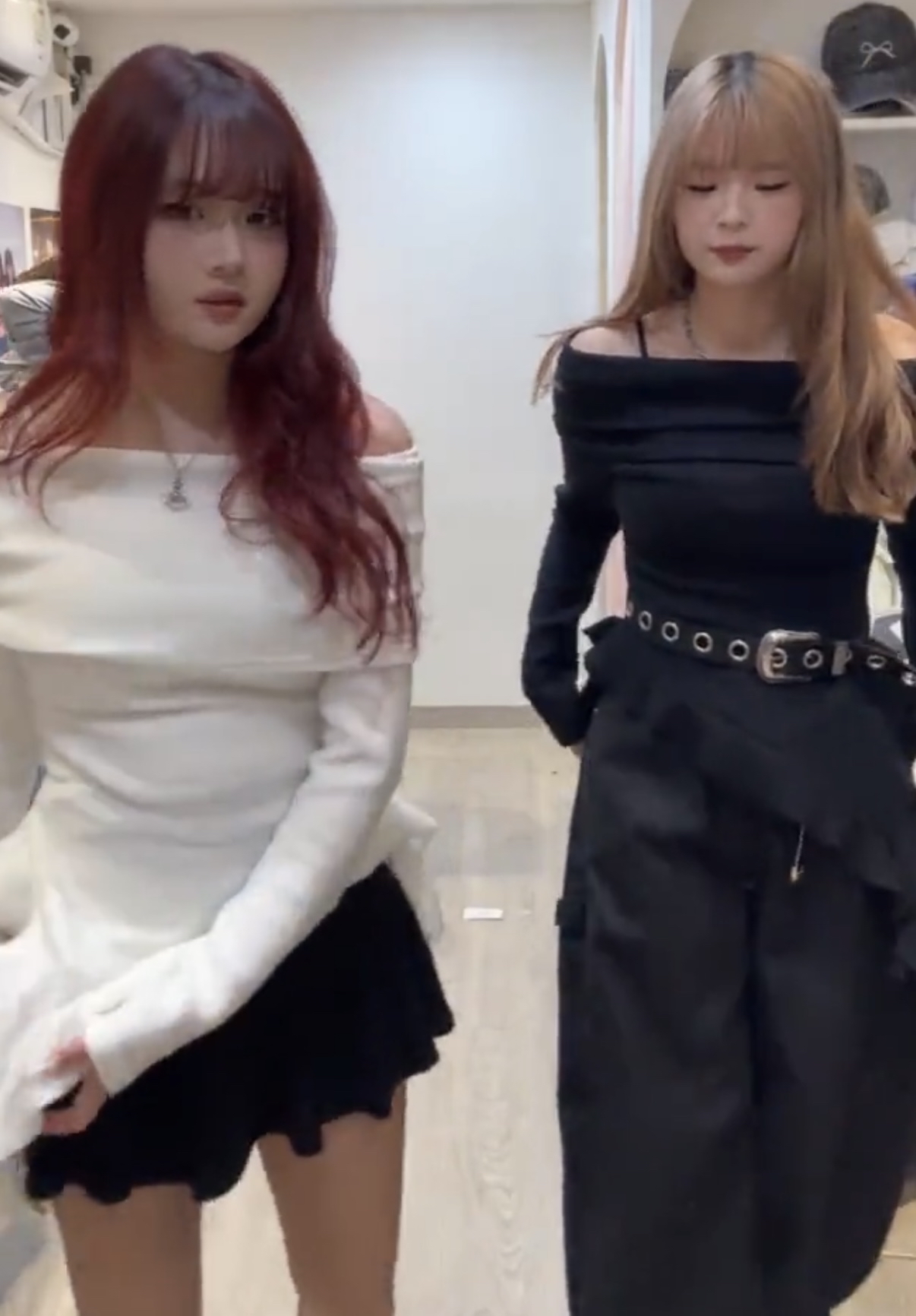 已售罄❌韓國不規則反領上衣（超出片！）