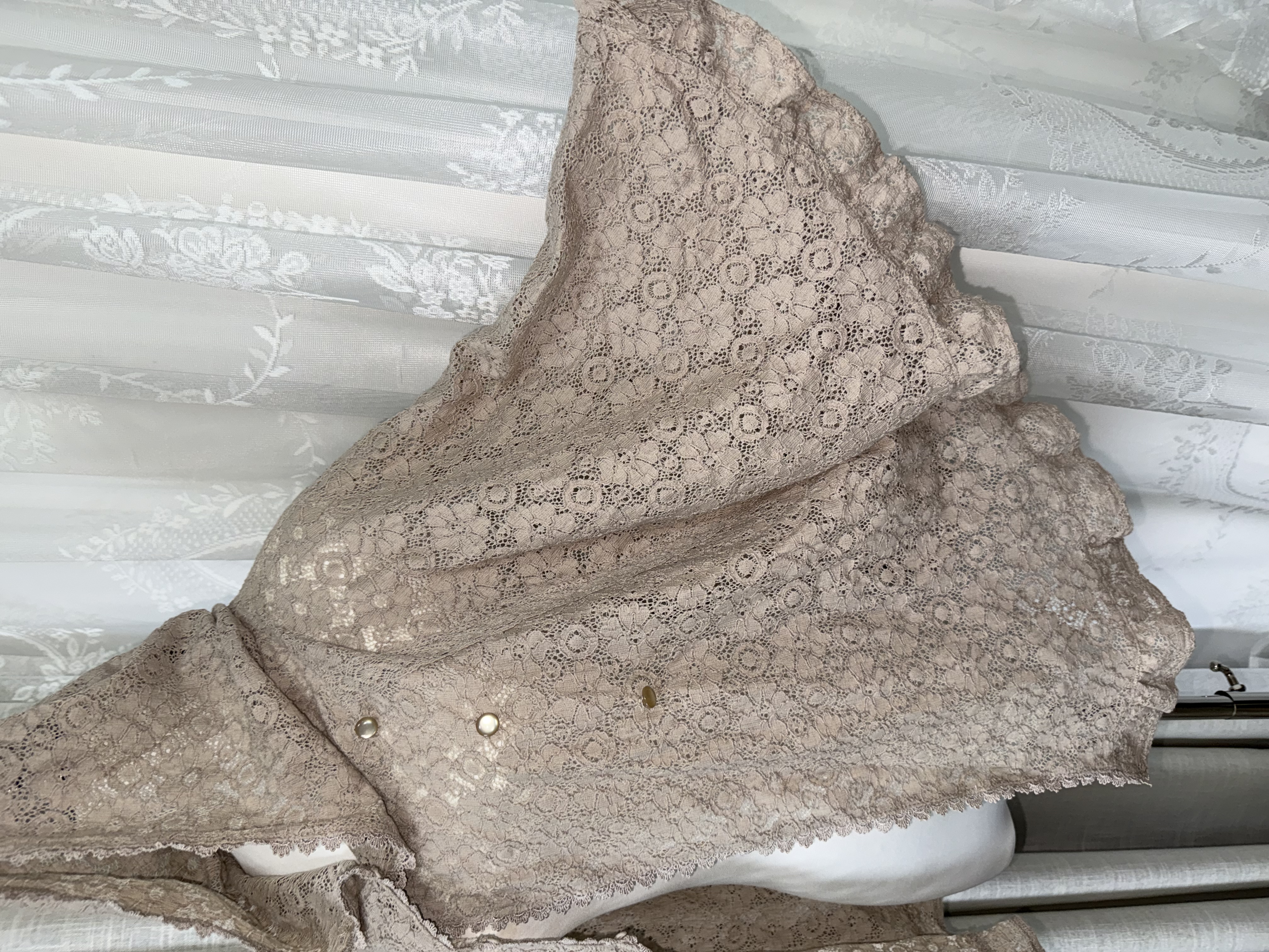 Lotus root pink Lace with Open Collar Coat