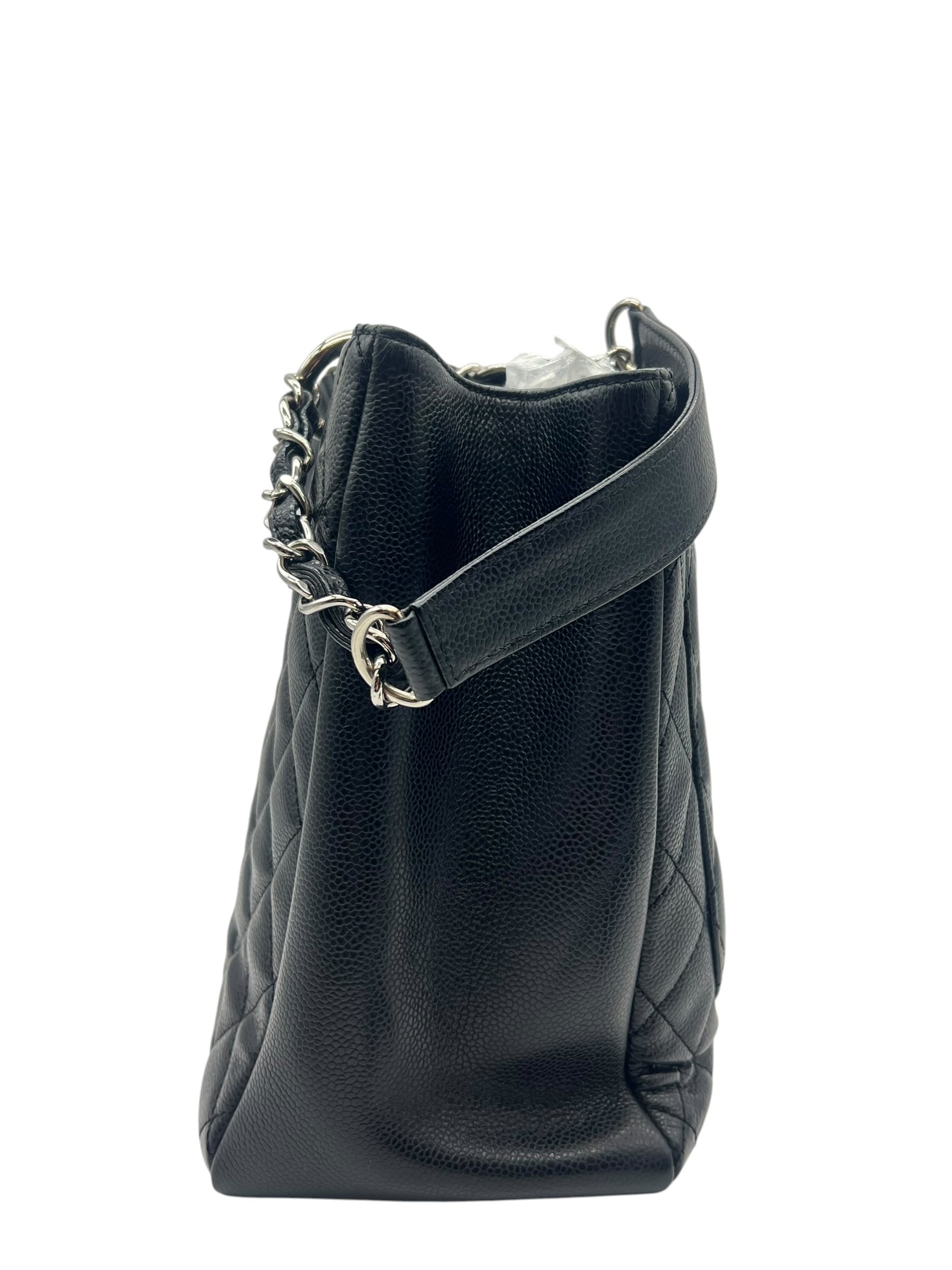 Pre-Owned CHANEL Large Shopping Bag / Product Code: 26060706