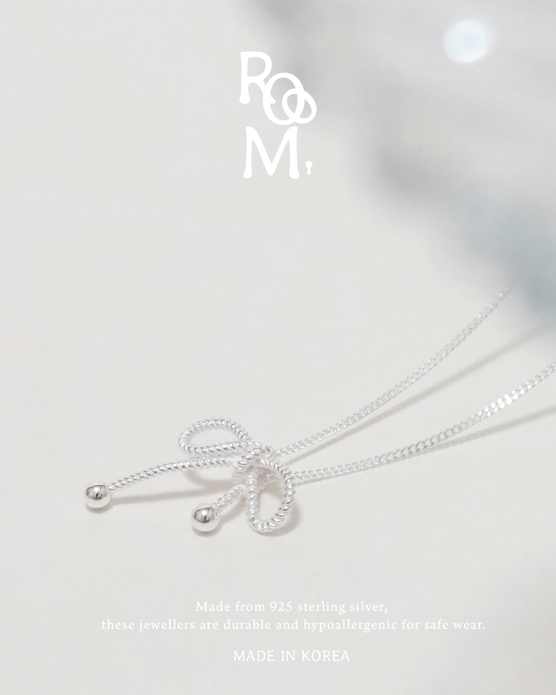 Intertwined Ribbon Necklace