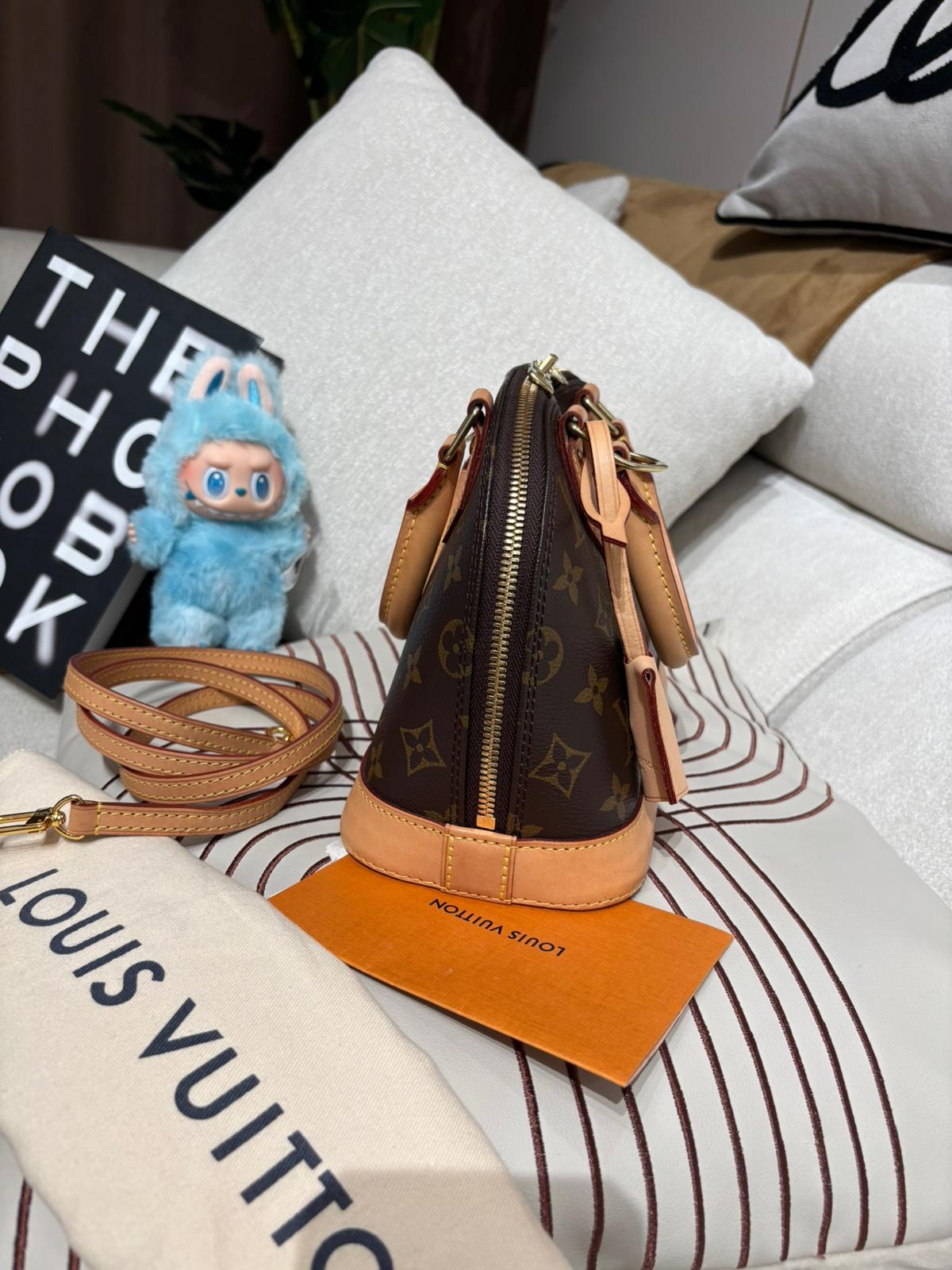 LV Alma bb monogram 100%Authentic, 95%new ✅收據✅肩帶✅鎖鎖匙✅Dust bag