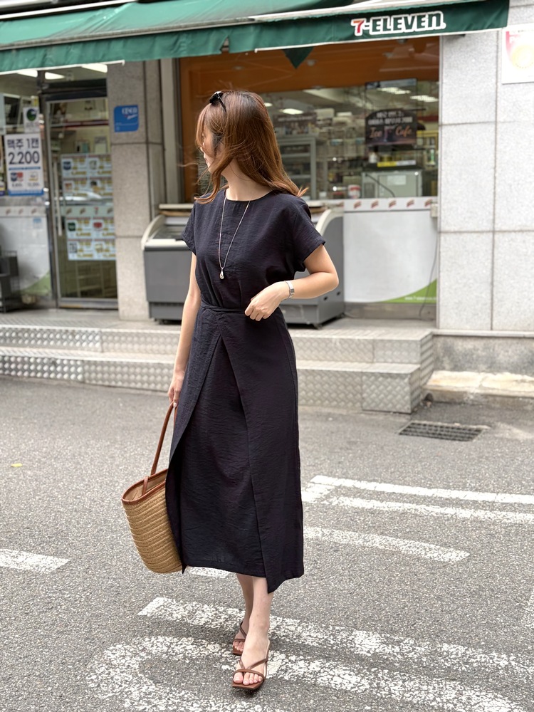 The Timeless Wrap Dress (Navy)