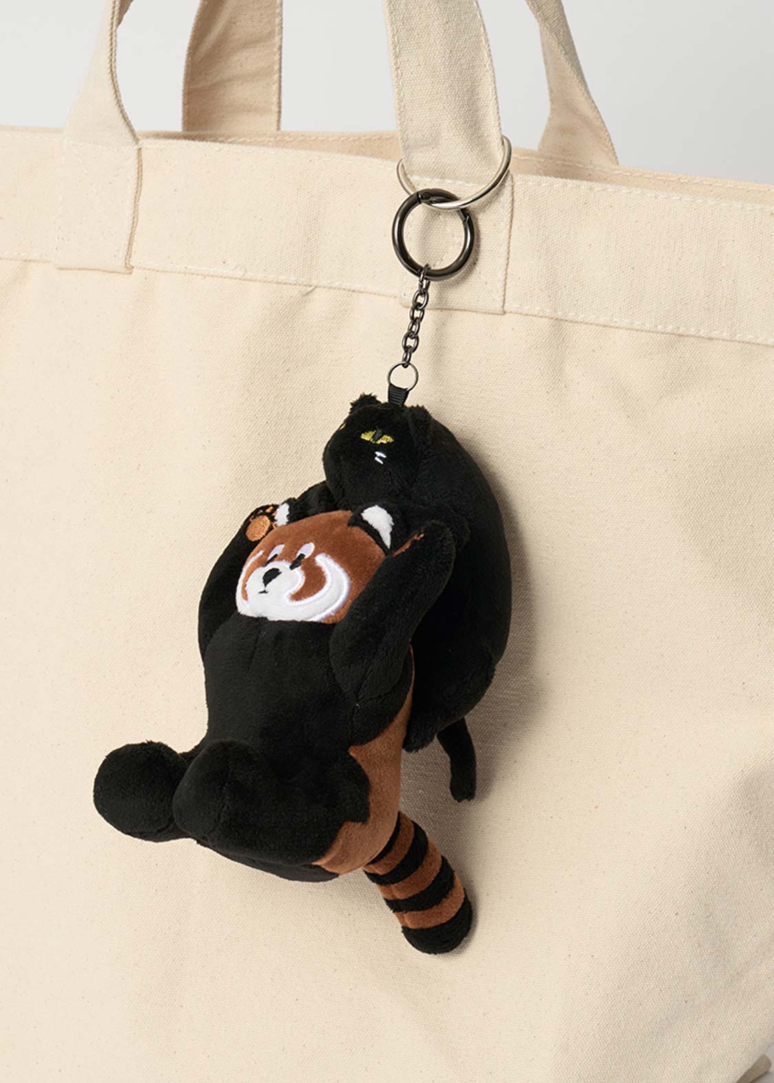 日本預訂📍日本貓貓抱黑豆人/動物得意公仔吊飾