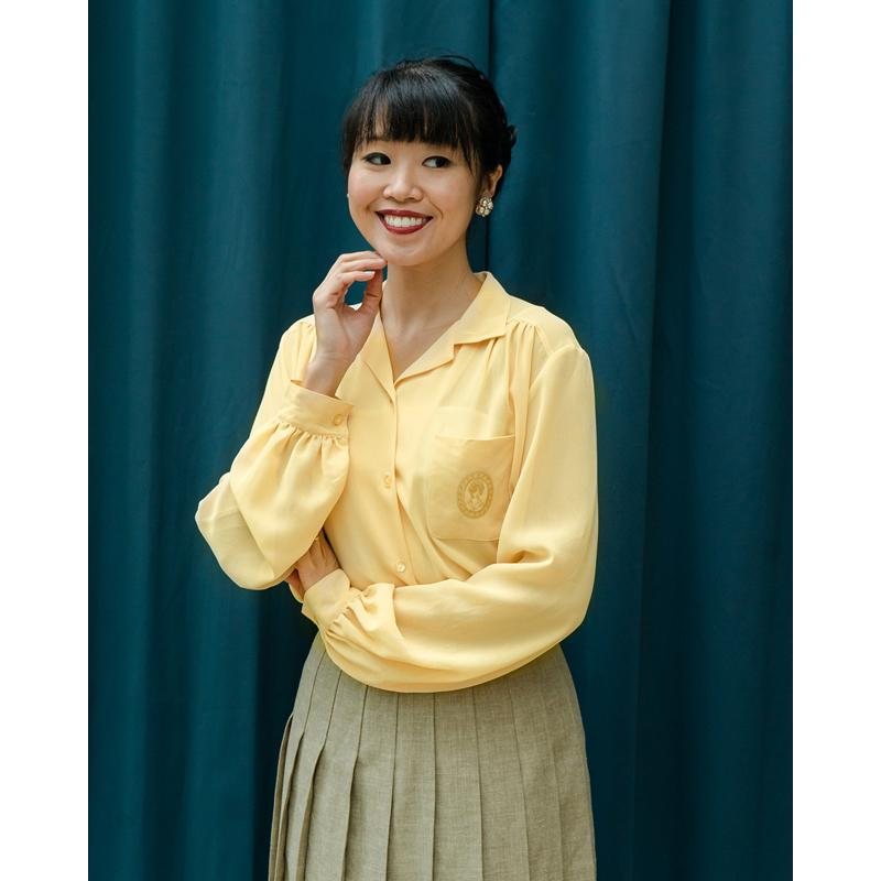 Rare! Vintage C.a. 1980s Made in France Light Yellow Lady Portrait Embroidery Blouse /Ladies Shirt (MT1604-5)