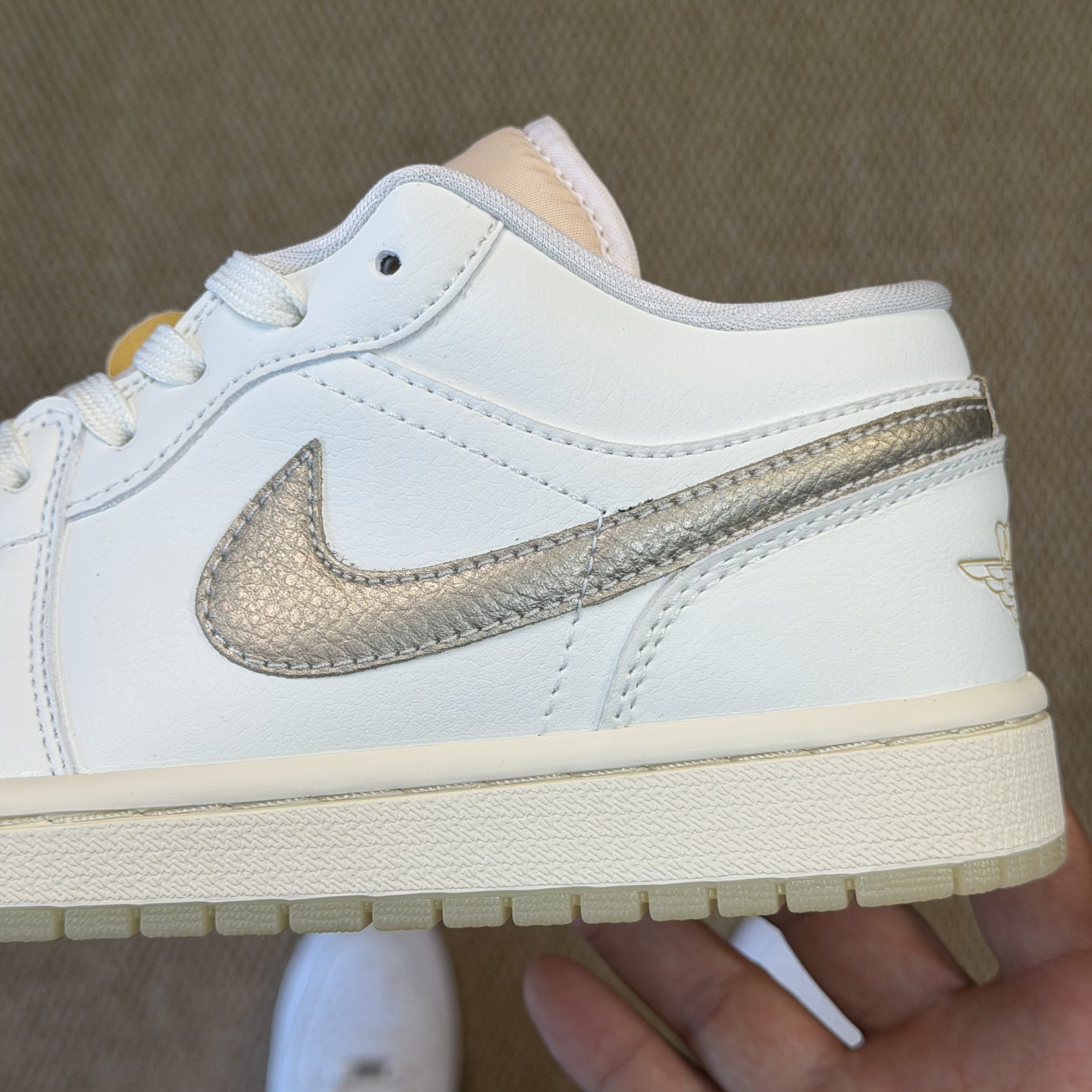 Nike Air Jordan AJ1 Low HV5157-100