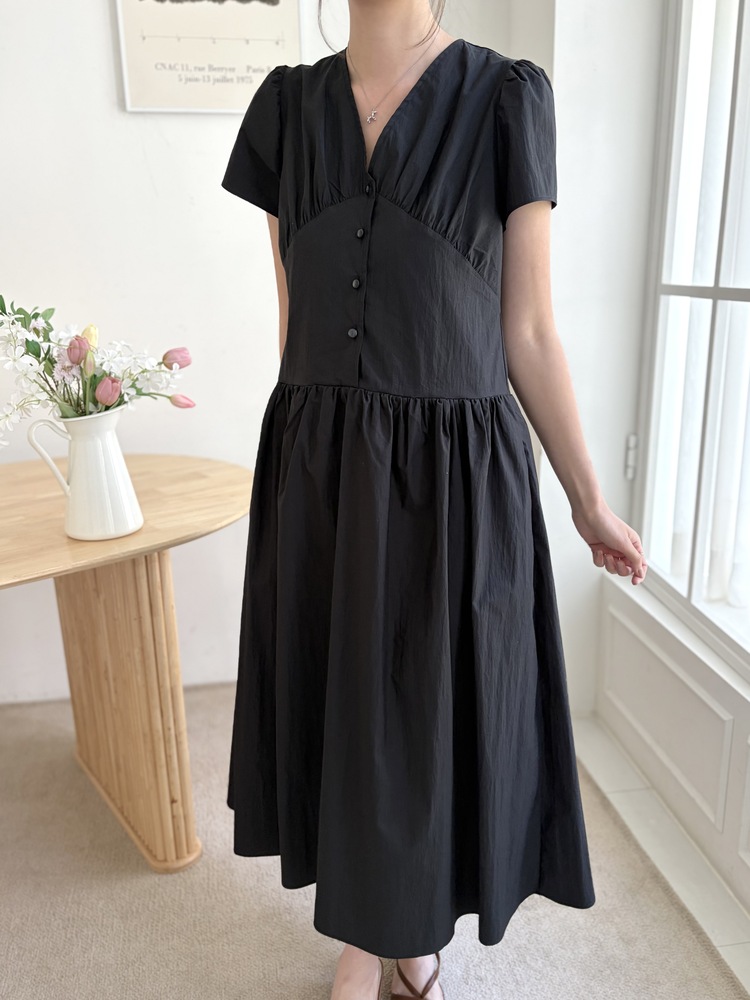 Airy Button Front Long Dress (Black)