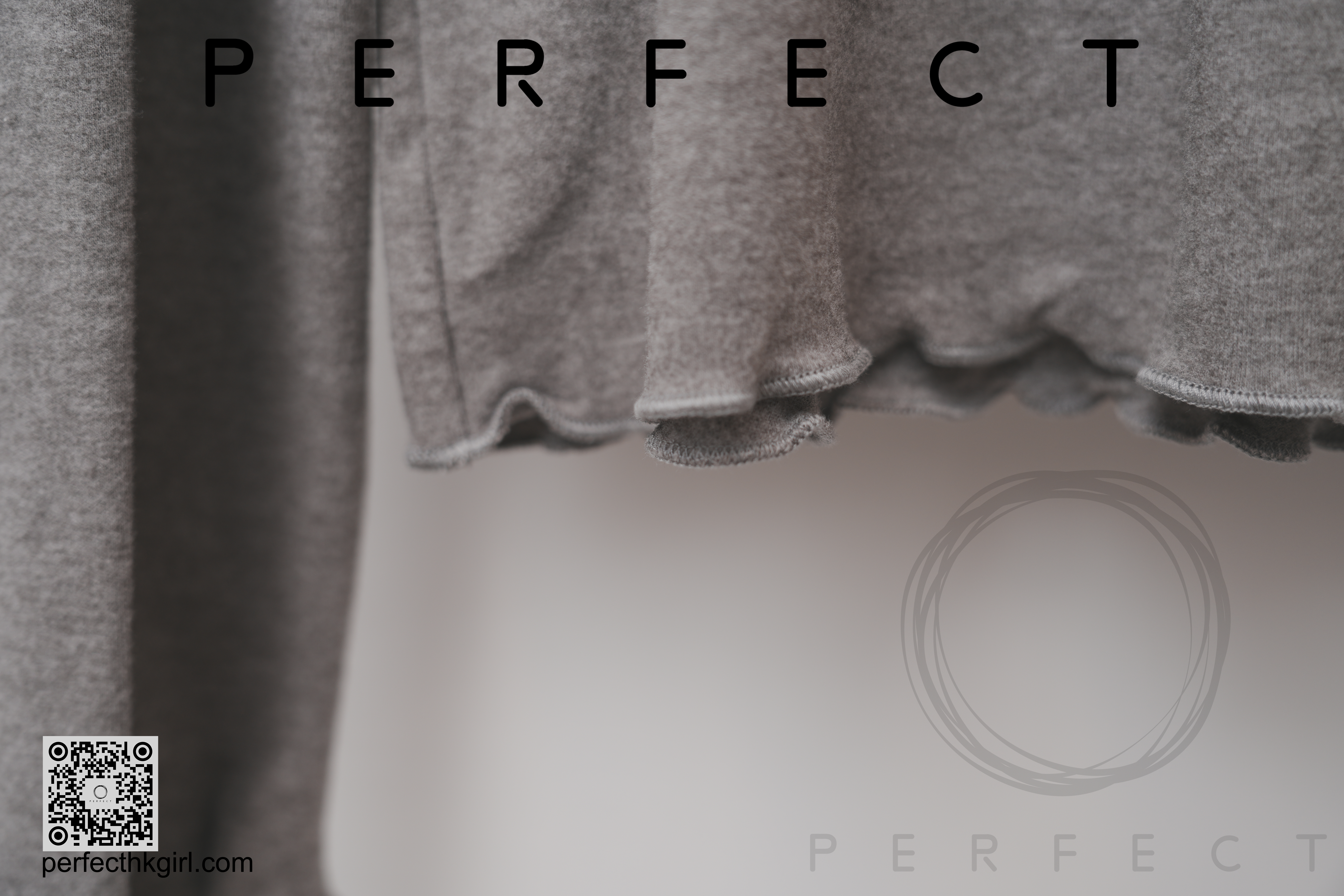 T0034_超滑身舒服花邊平領打底衫（卡其色）