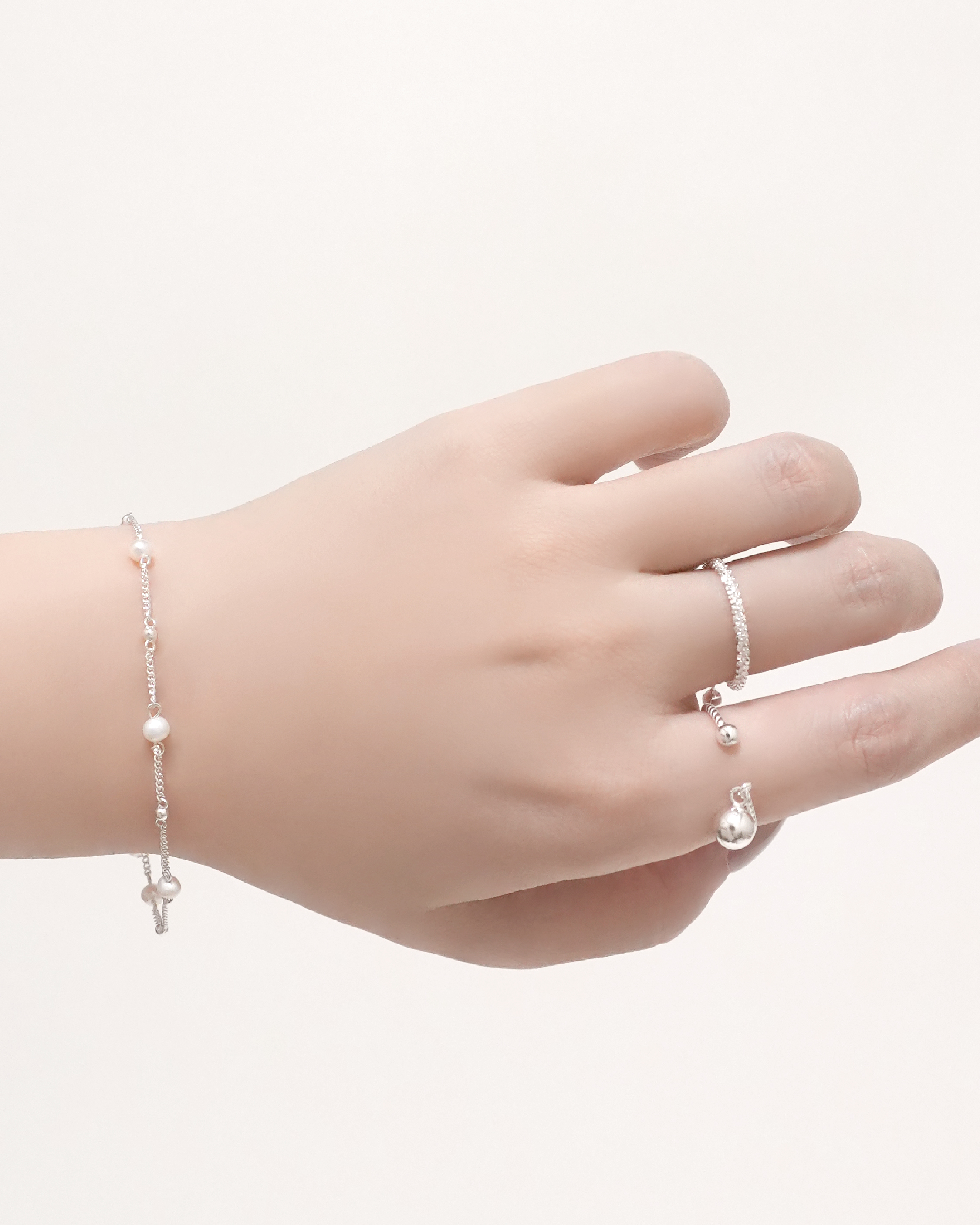 Pure Pearl Bracelet