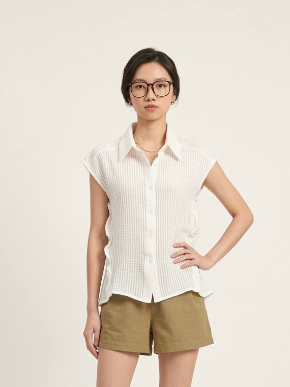 W33162 - Split Textured Top