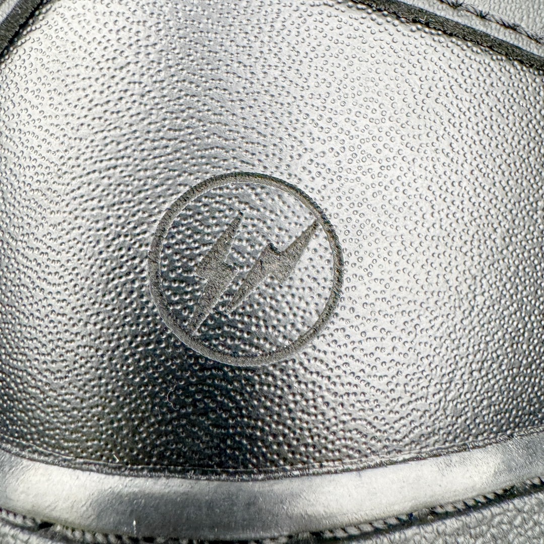 Fragment Design x Nike Air Force 1 Low CW2288-001