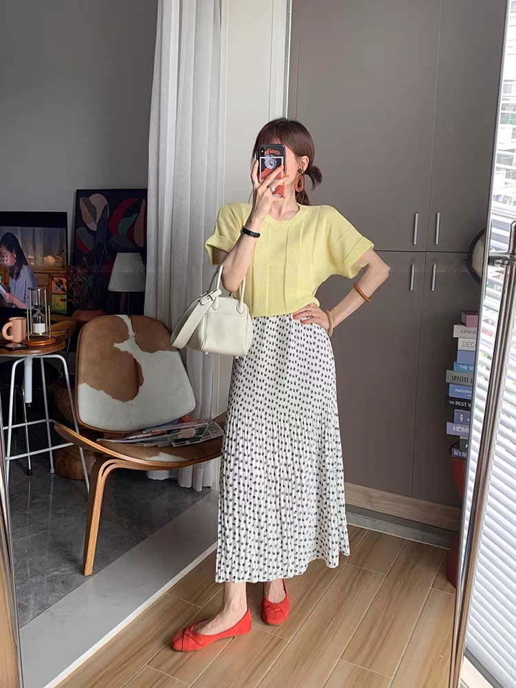 Ribbed Cotton-Blend Knit Top with Vertical Stripes ‖ 立体条纹针织短袖上衣KR0131171