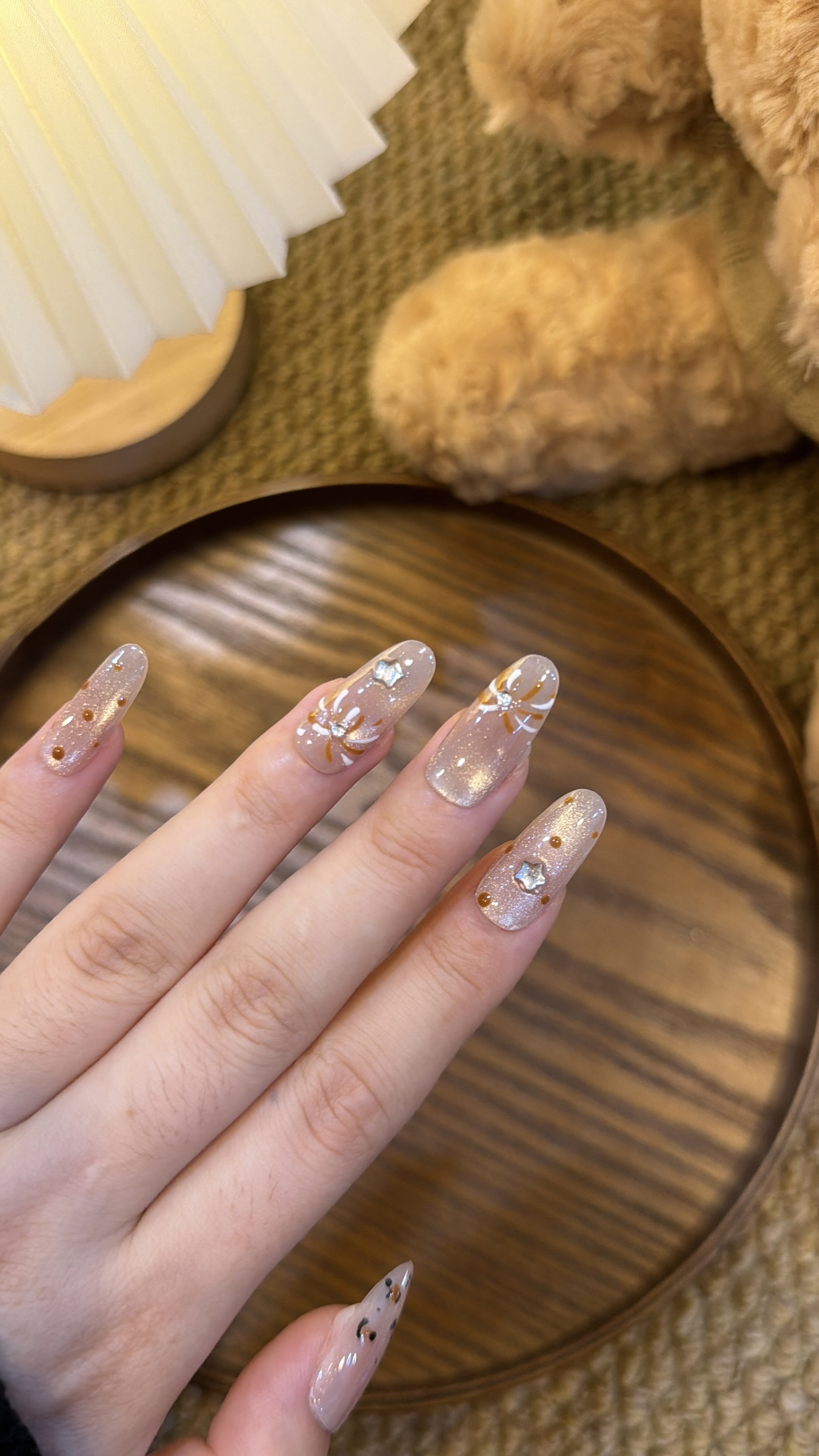 烟火迎春 中椭圆