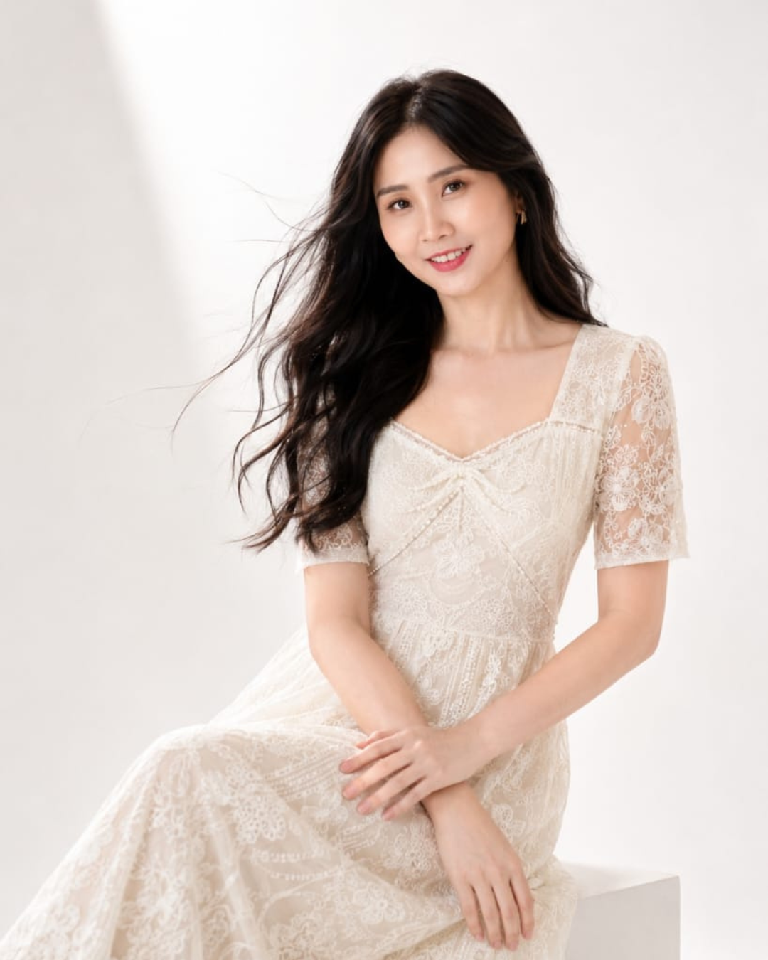 5131 Seraphina Pearl + Lace 3 Colour Panelled Midi Dress