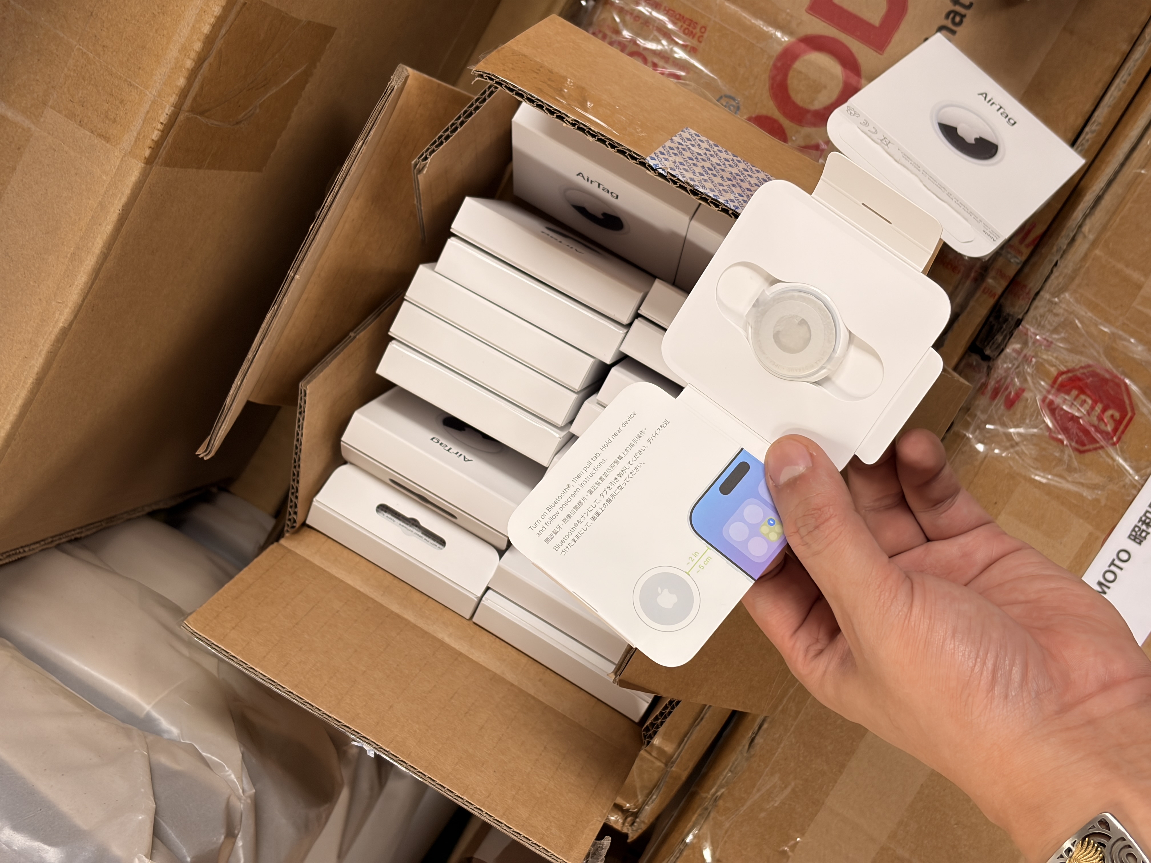 最新一代 Apple Air Tag 2 (原裝香港行貨）